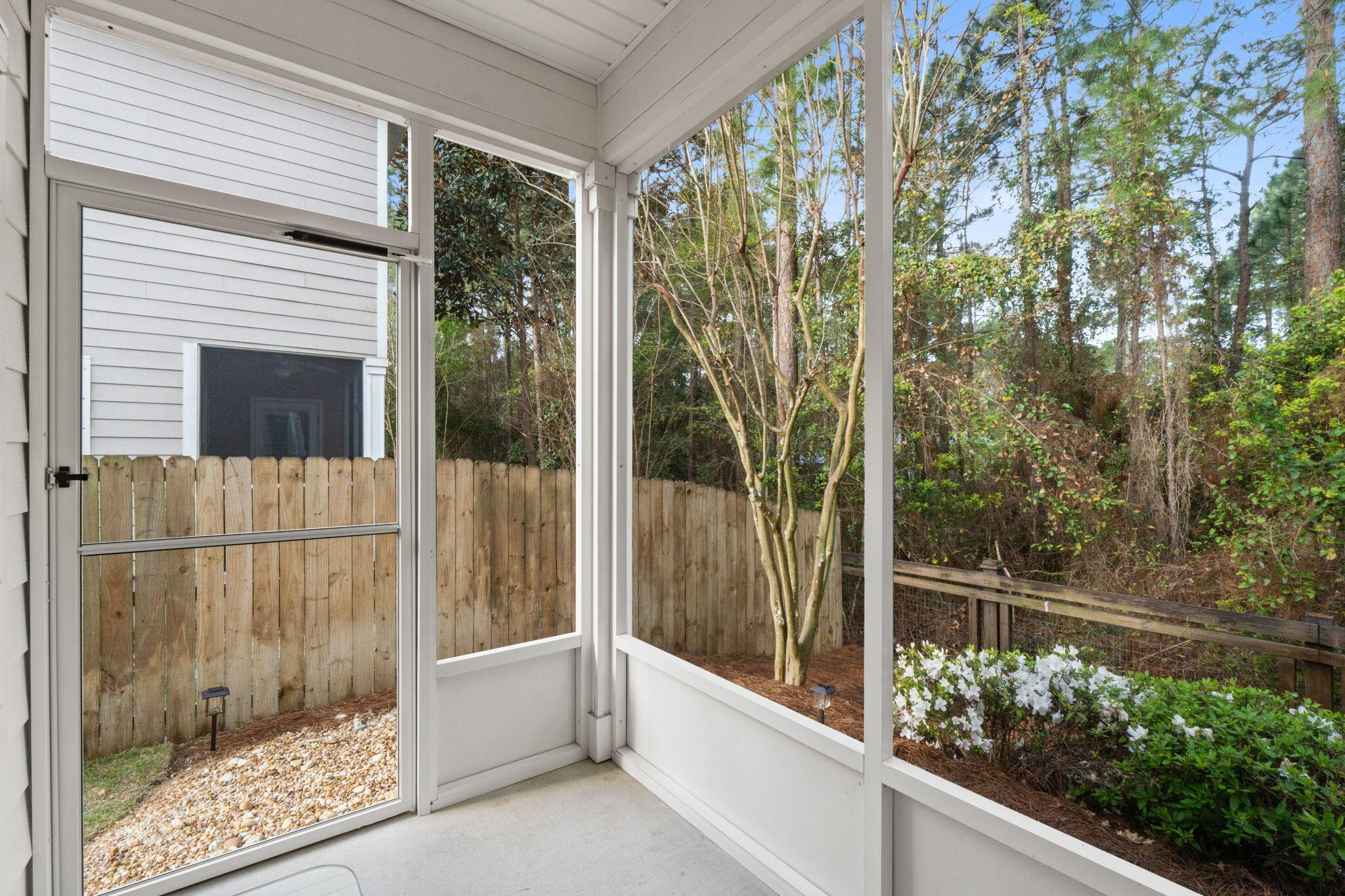 90 Mosaic Oaks Circle