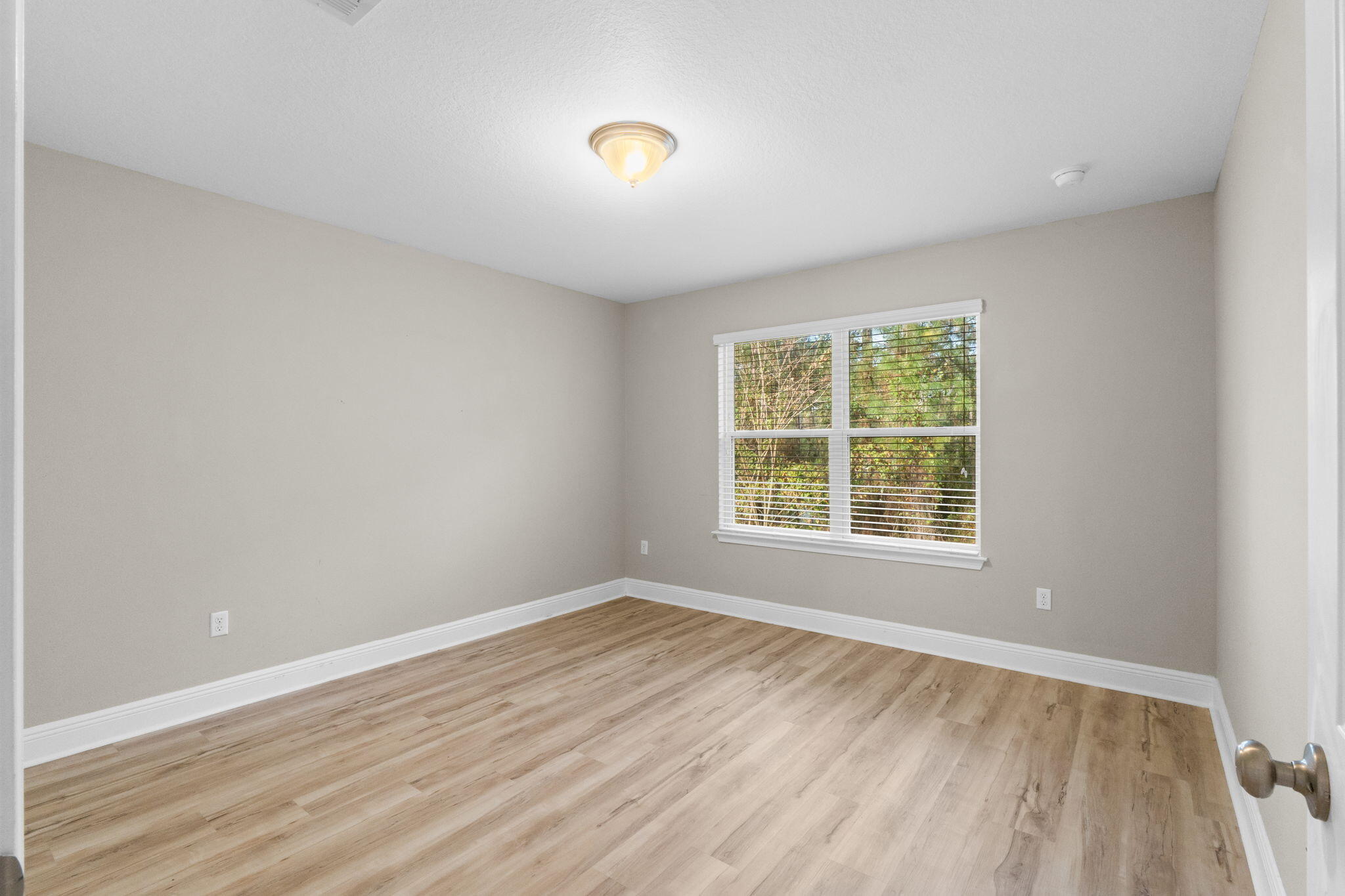 90 Mosaic Oaks Circle