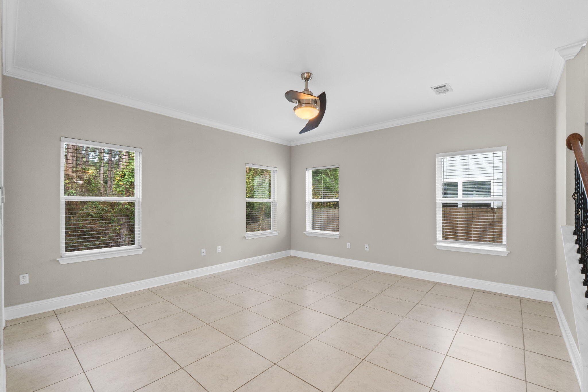 90 Mosaic Oaks Circle