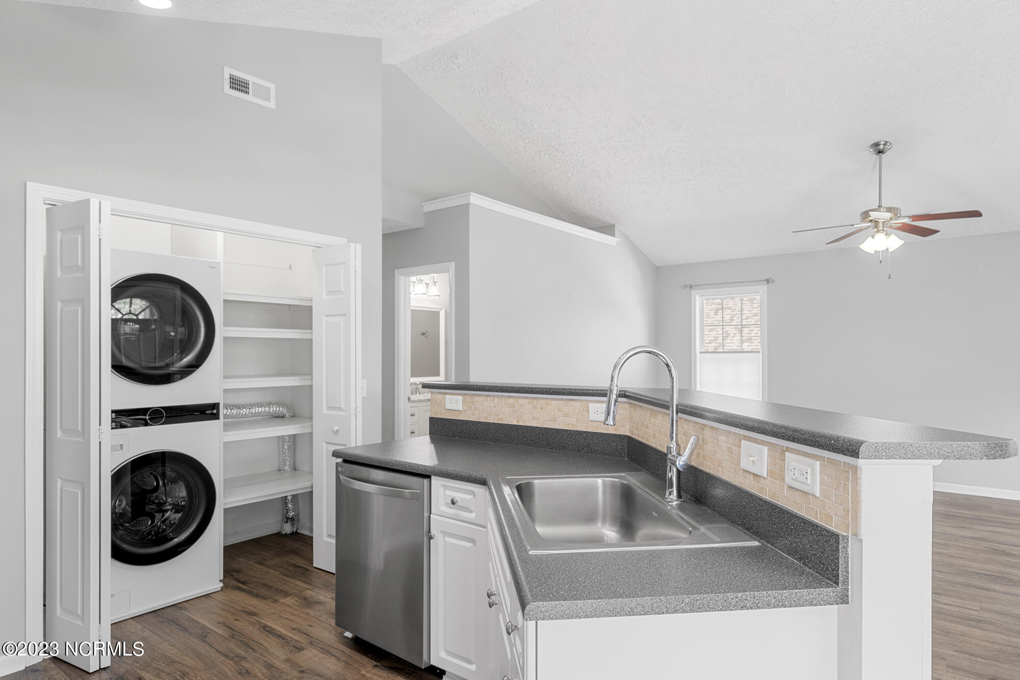 112 Olde Mariners Way