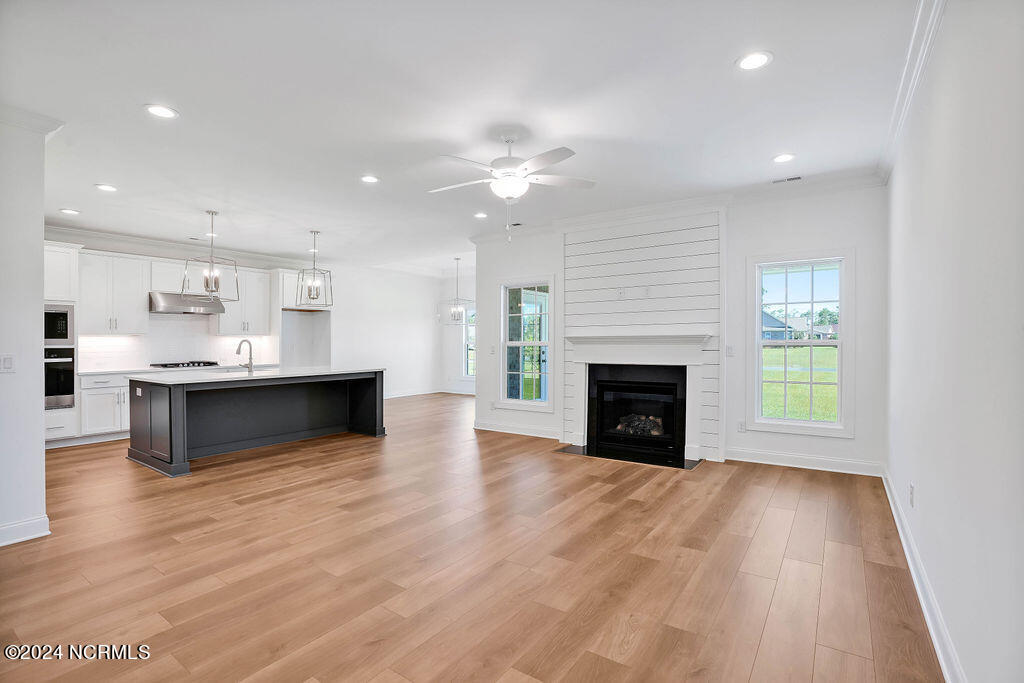 1236 Mandevilla Drive SE