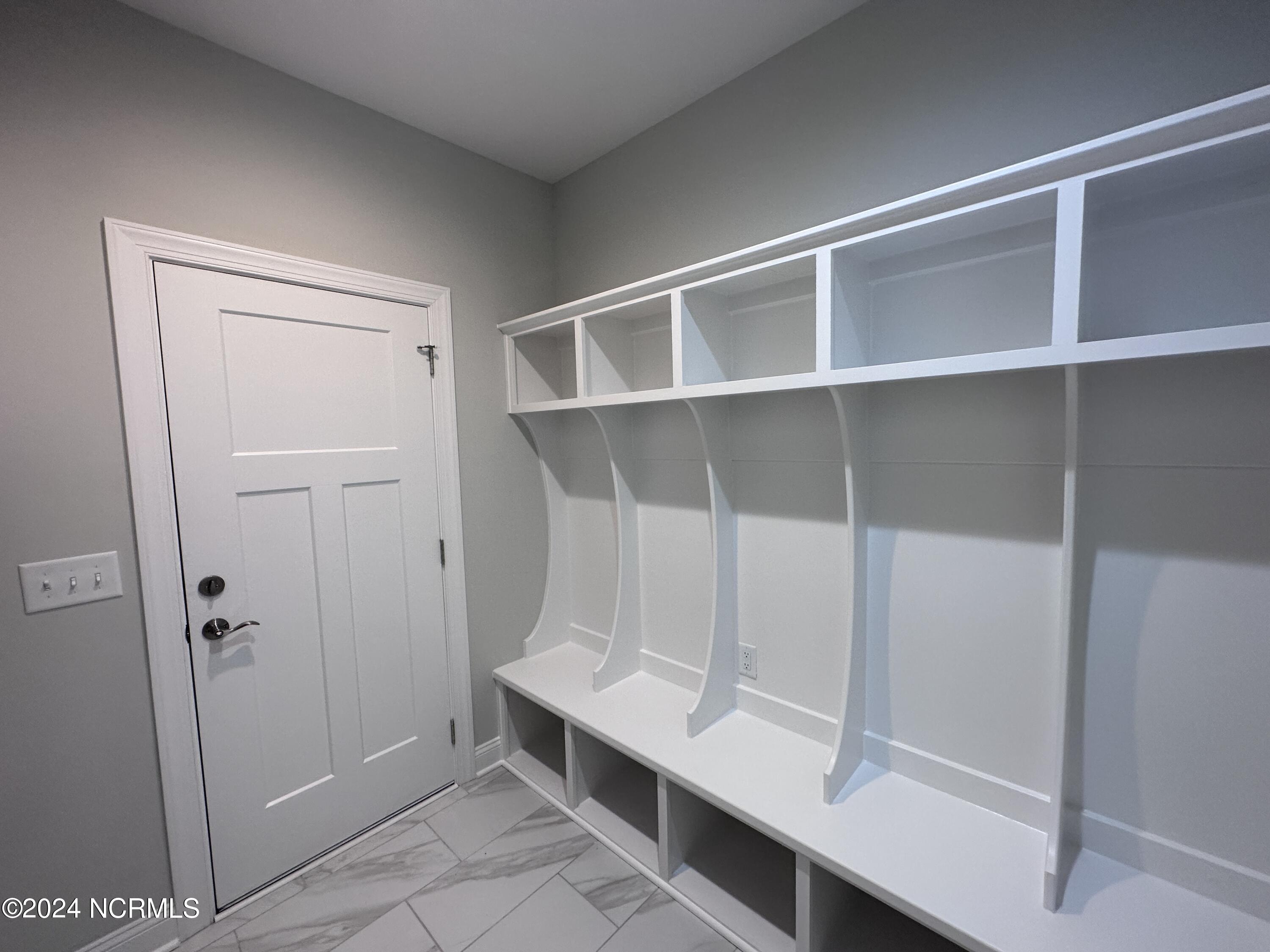 1211 Mandevilla Drive SE