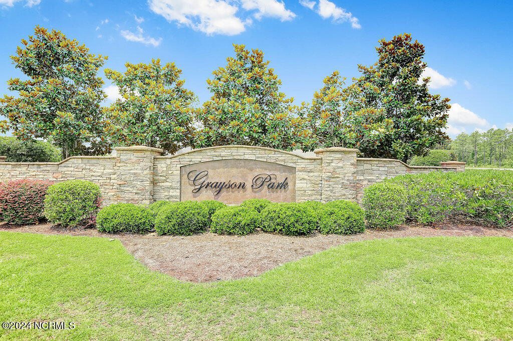 2768 Longleaf Pine Circle