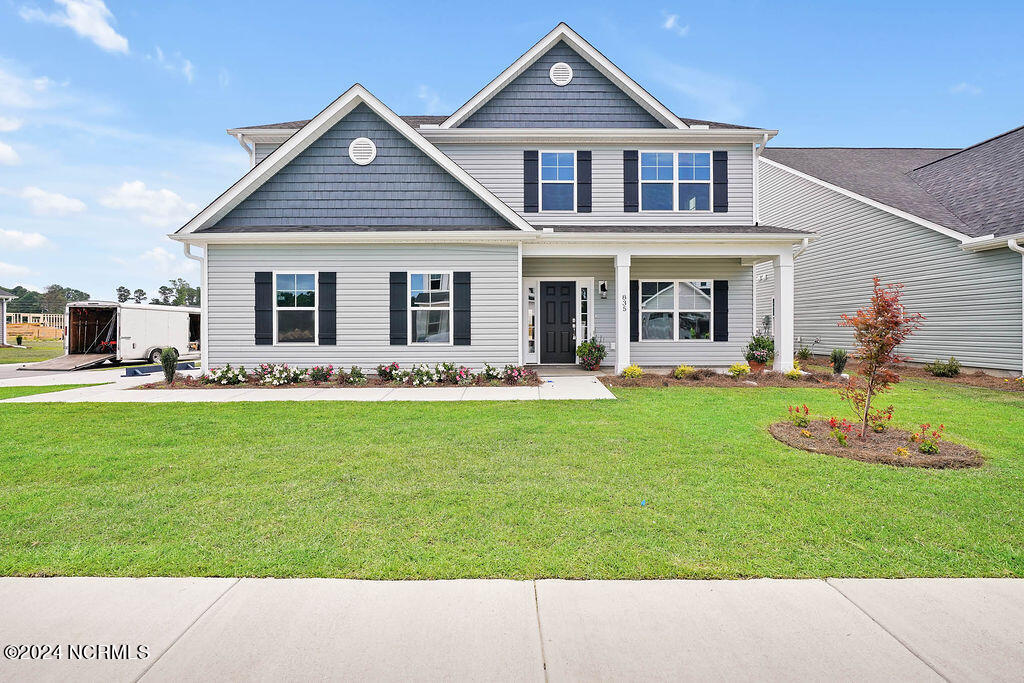 835 Red Sky Drive NE