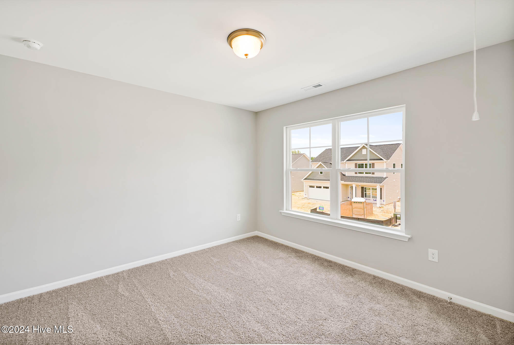 843 Red Sky Drive NE