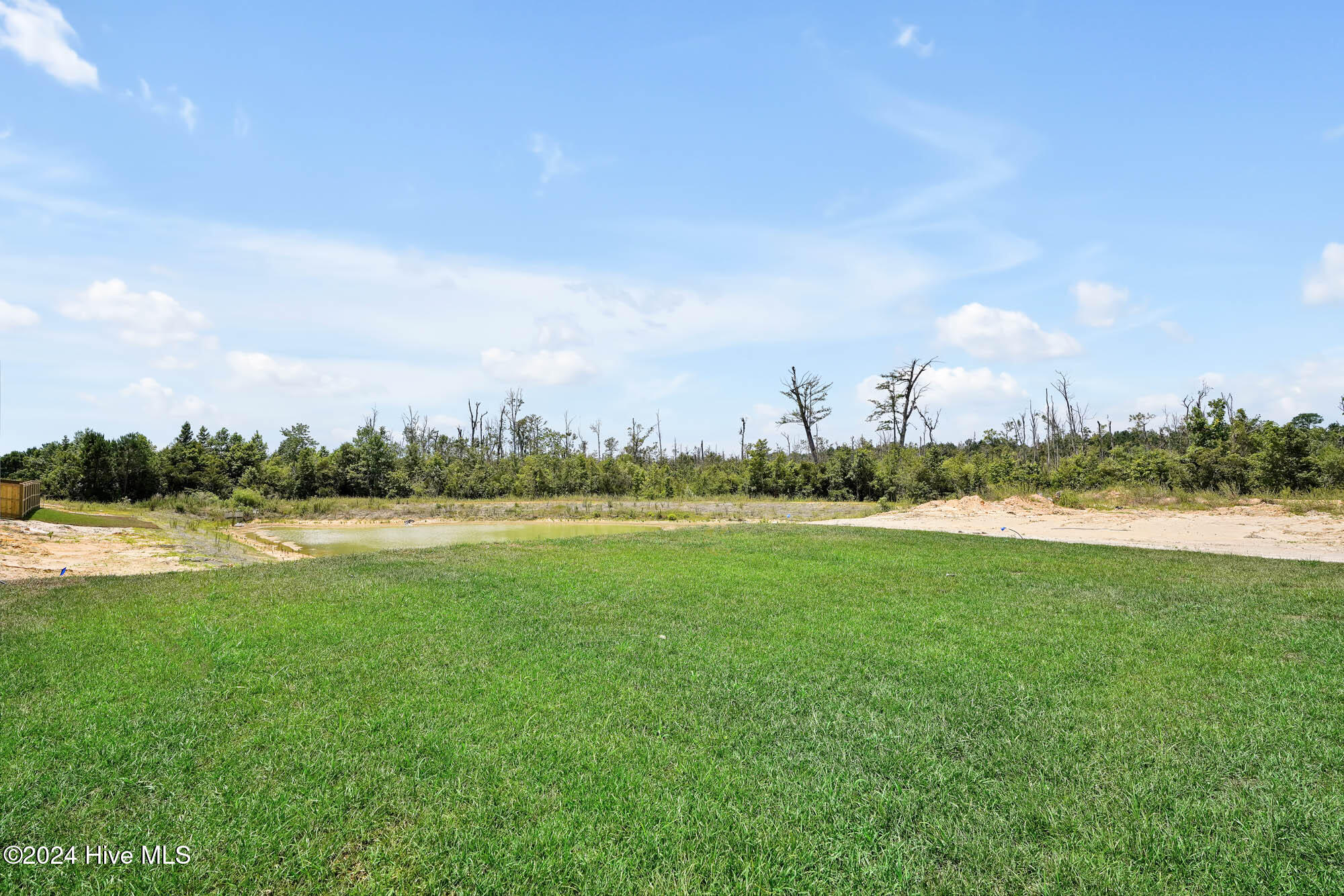 843 Red Sky Drive NE