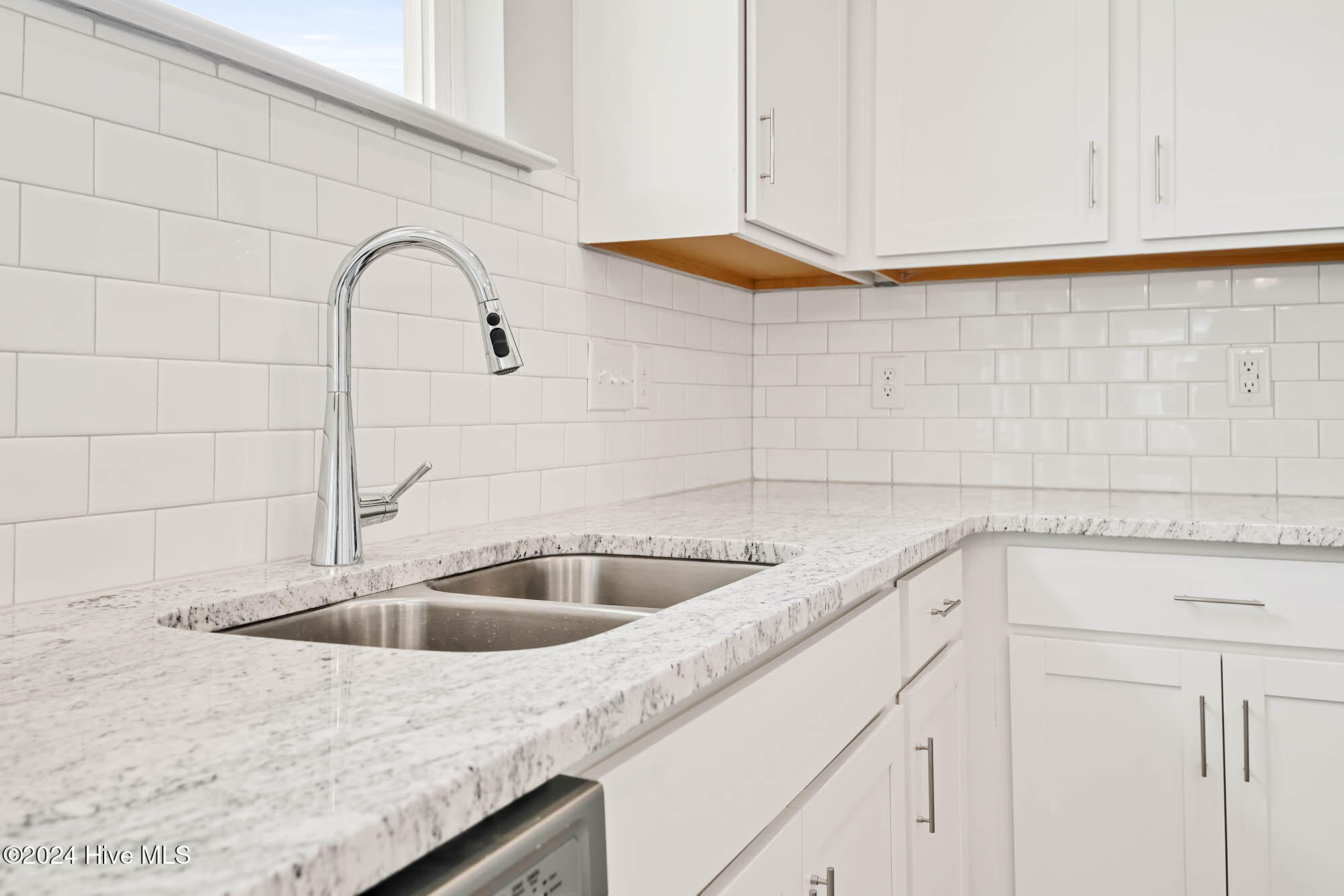 843 Red Sky Drive NE