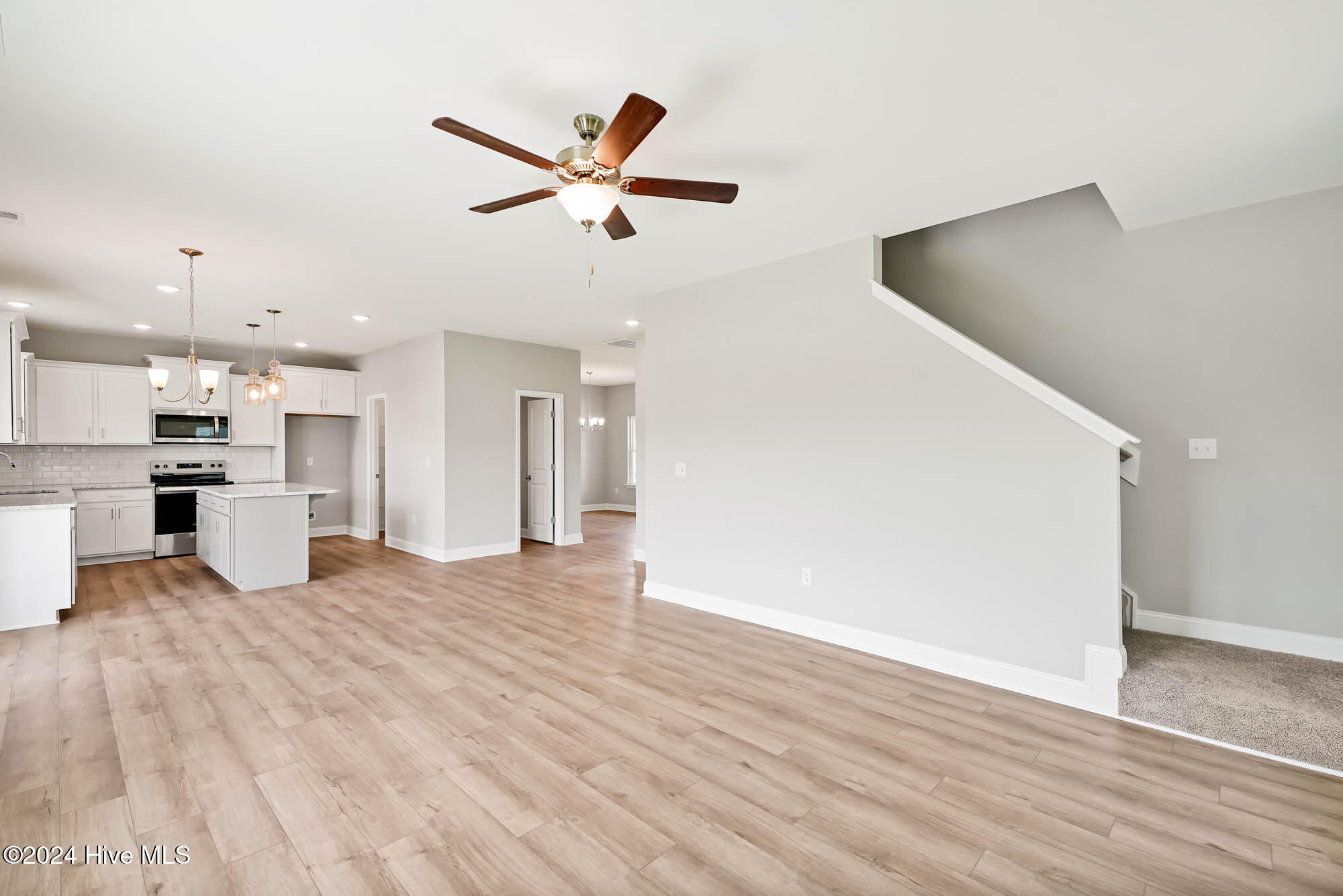 843 Red Sky Drive NE