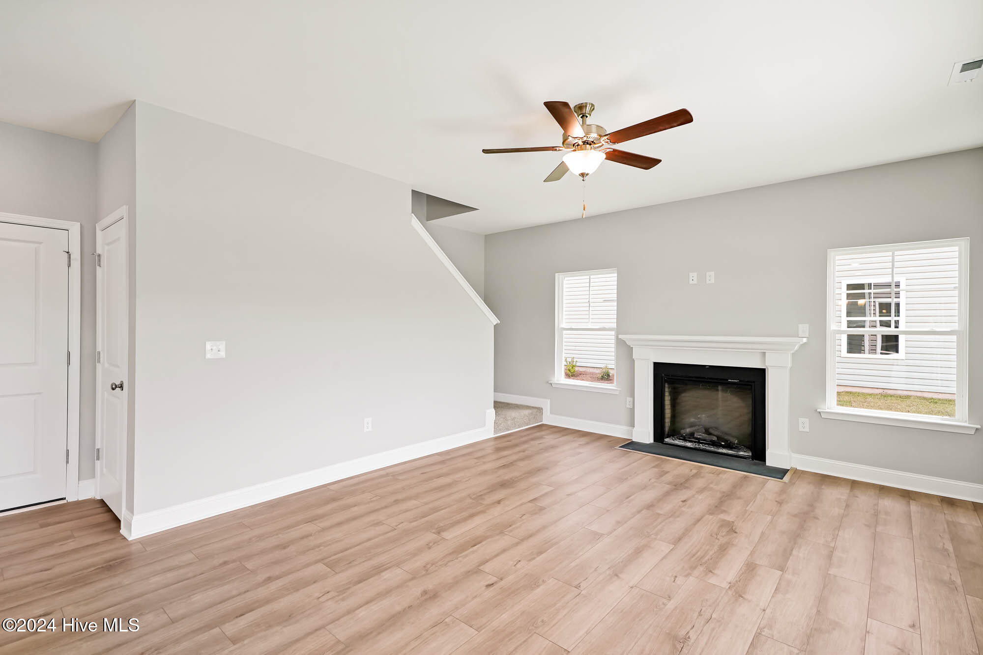 843 Red Sky Drive NE