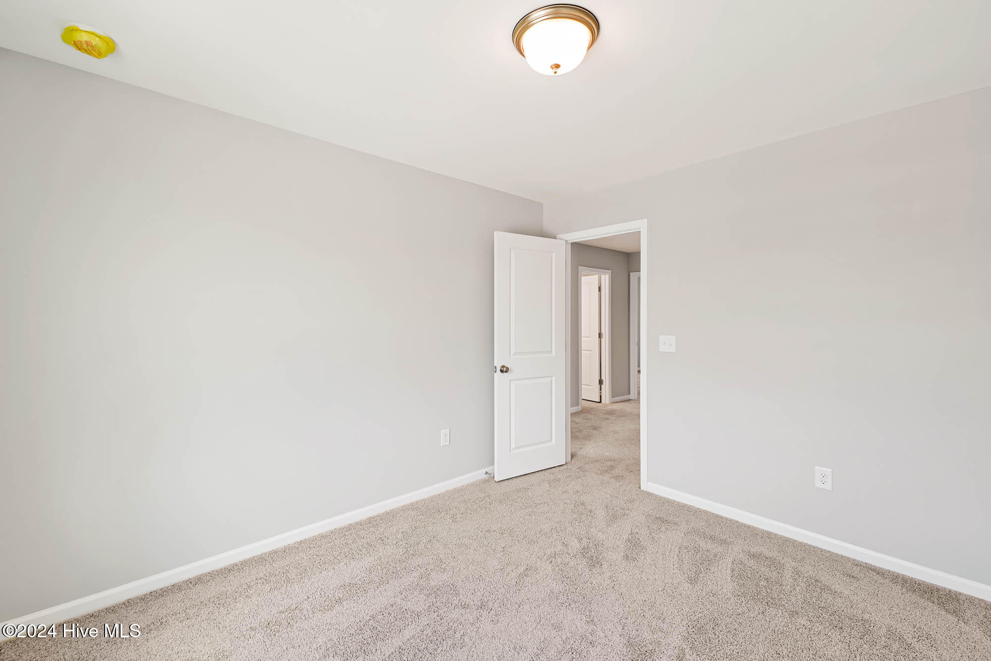 843 Red Sky Drive NE