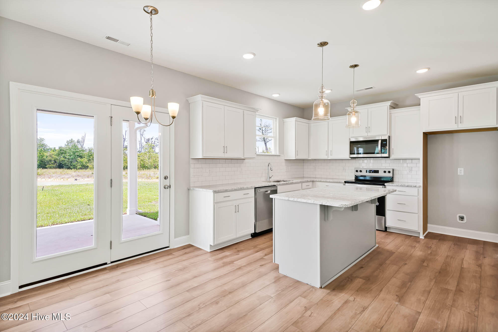 843 Red Sky Drive NE