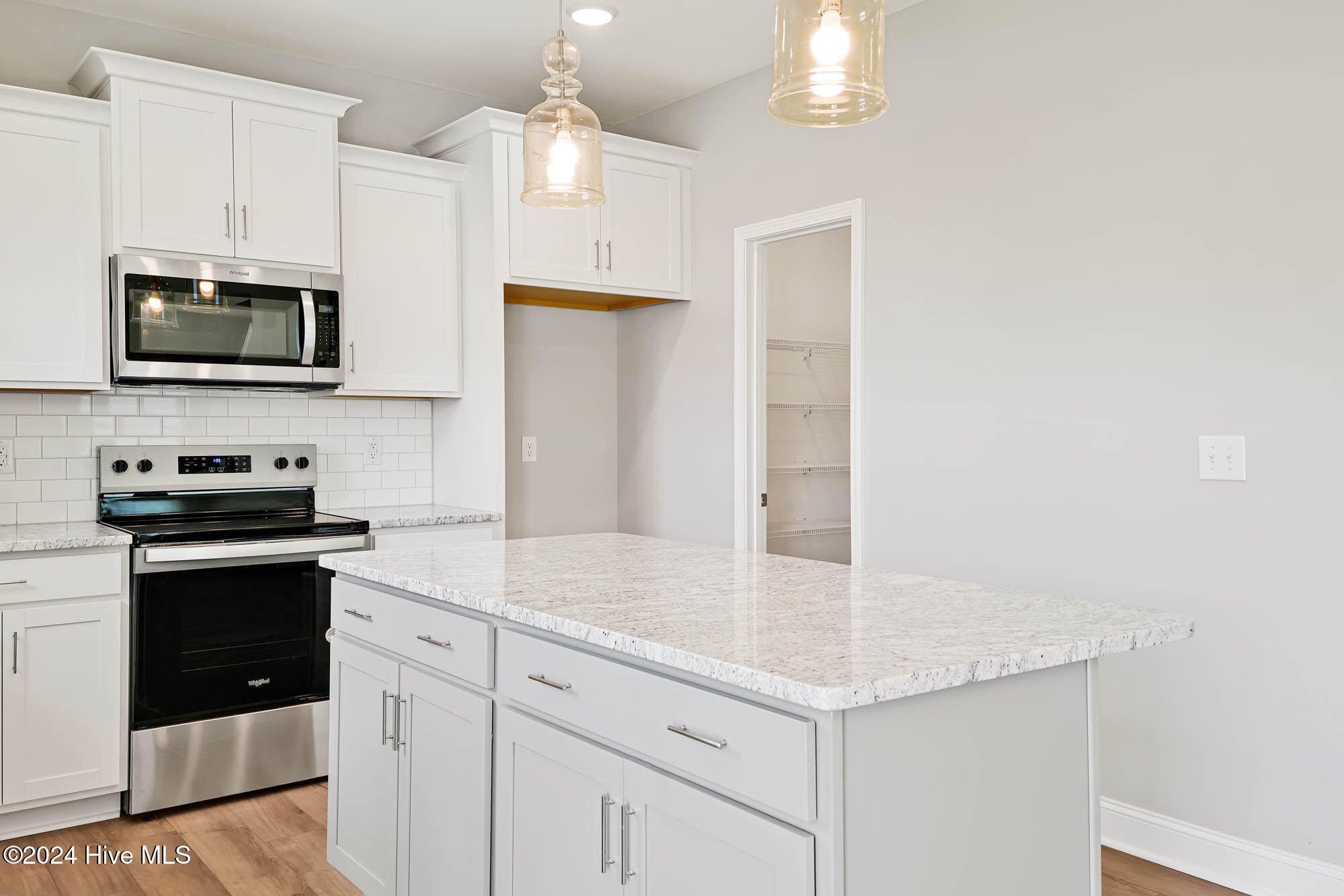 843 Red Sky Drive NE