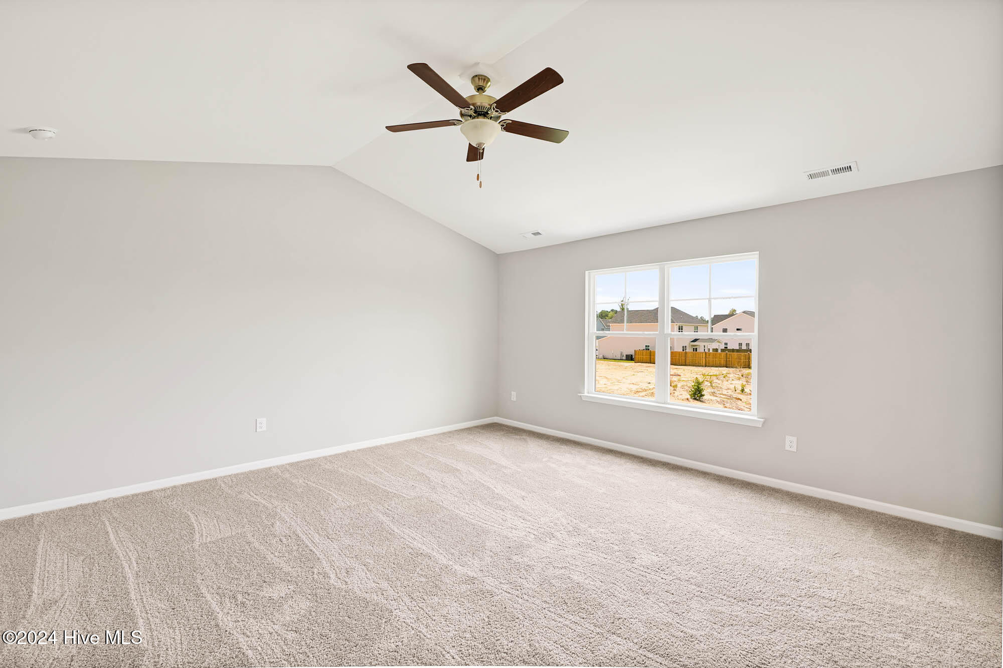 843 Red Sky Drive NE