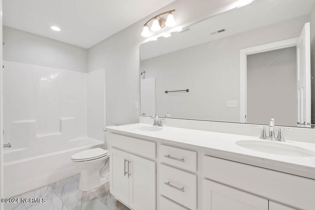 2747 Longleaf Pine Circle