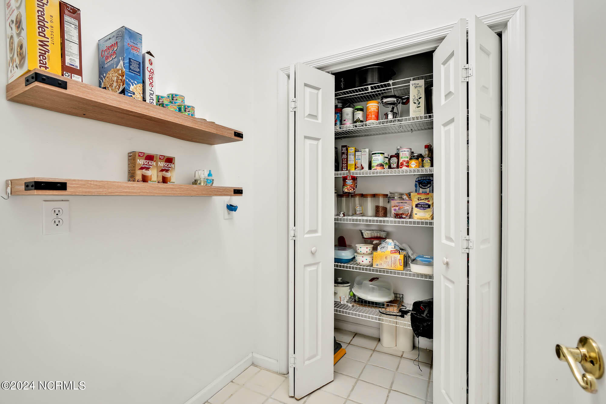 3156 Windward Village Lane SW