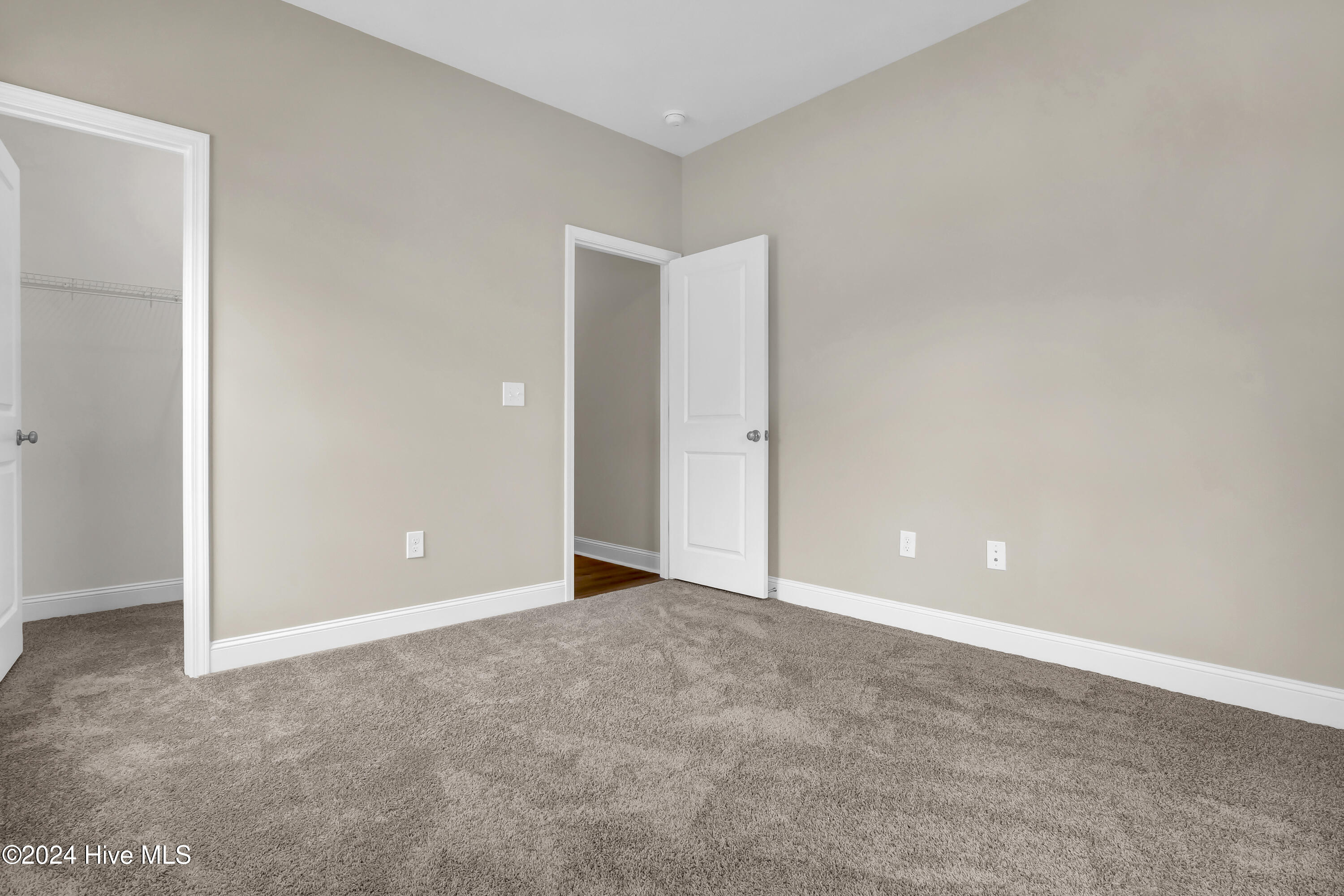 2013 Twilight Drive NE