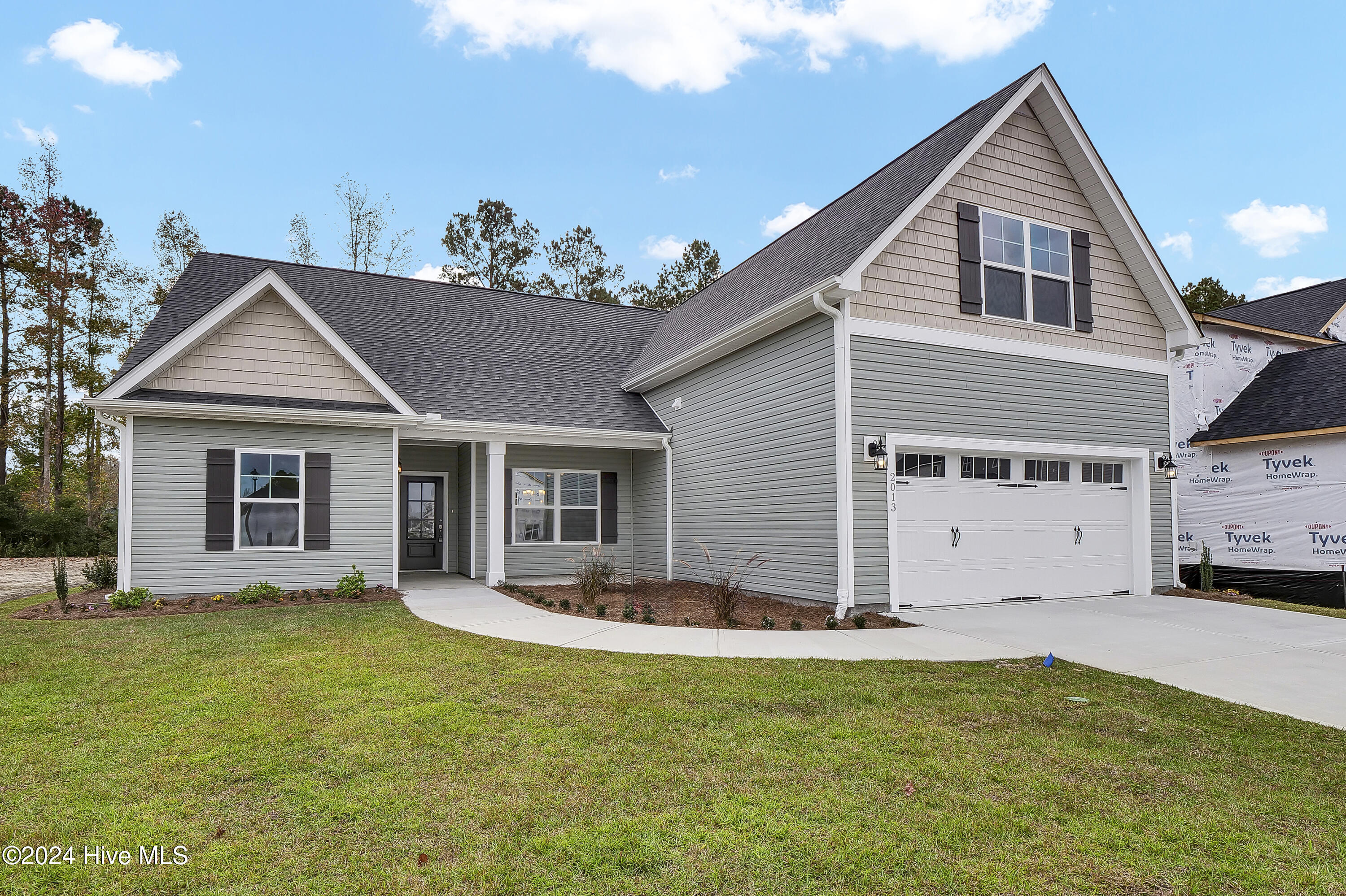 2013 Twilight Drive NE