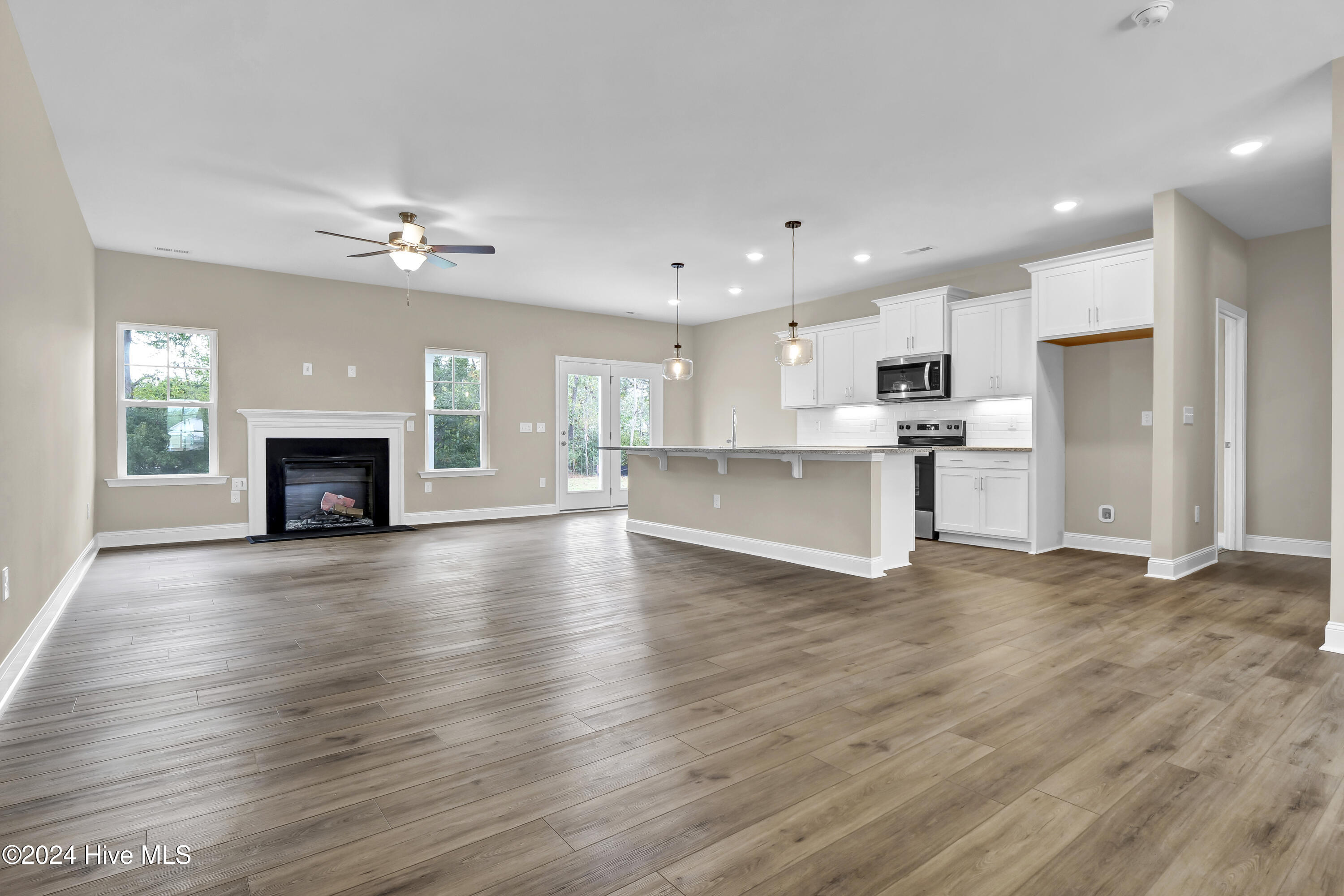 2013 Twilight Drive NE