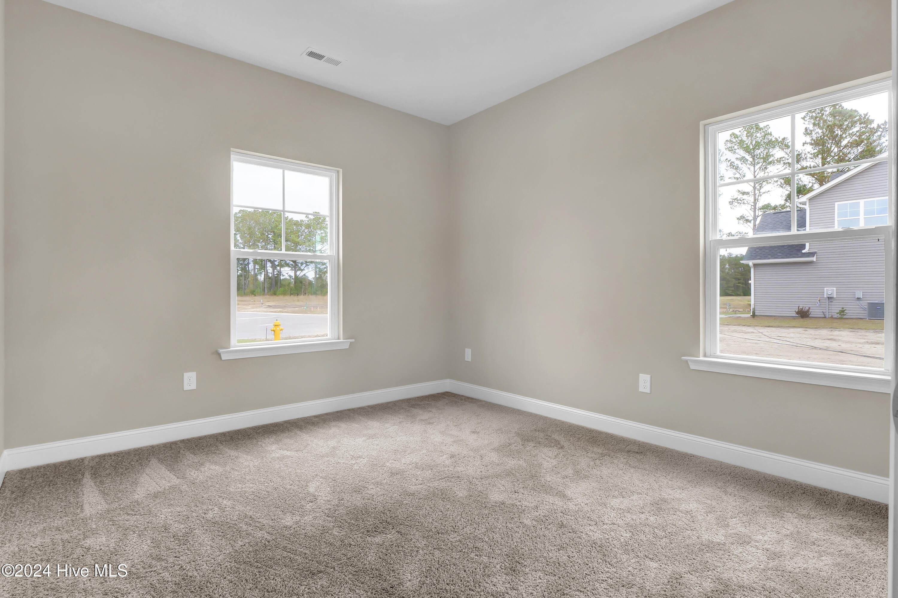 2013 Twilight Drive NE