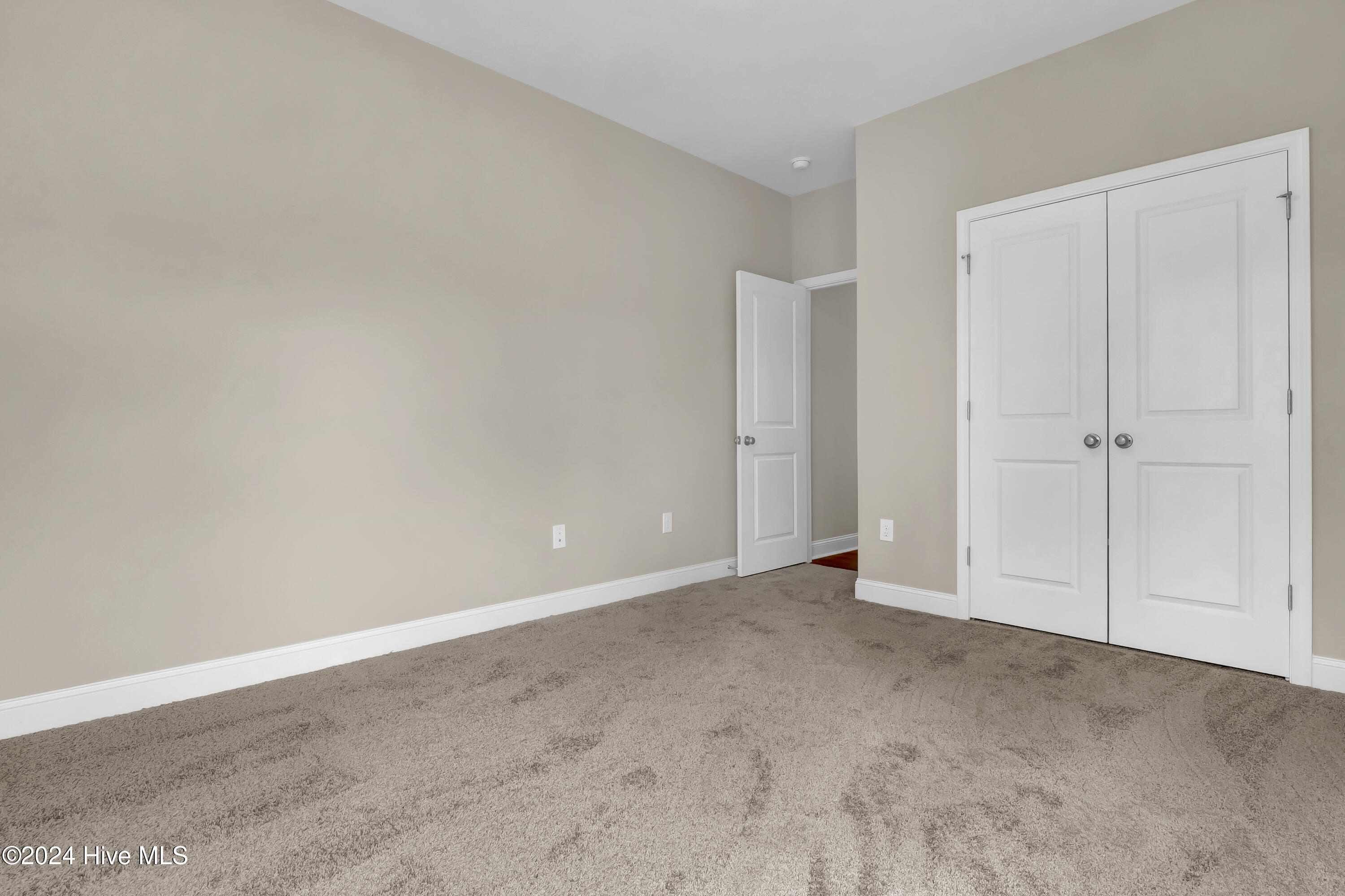 2013 Twilight Drive NE