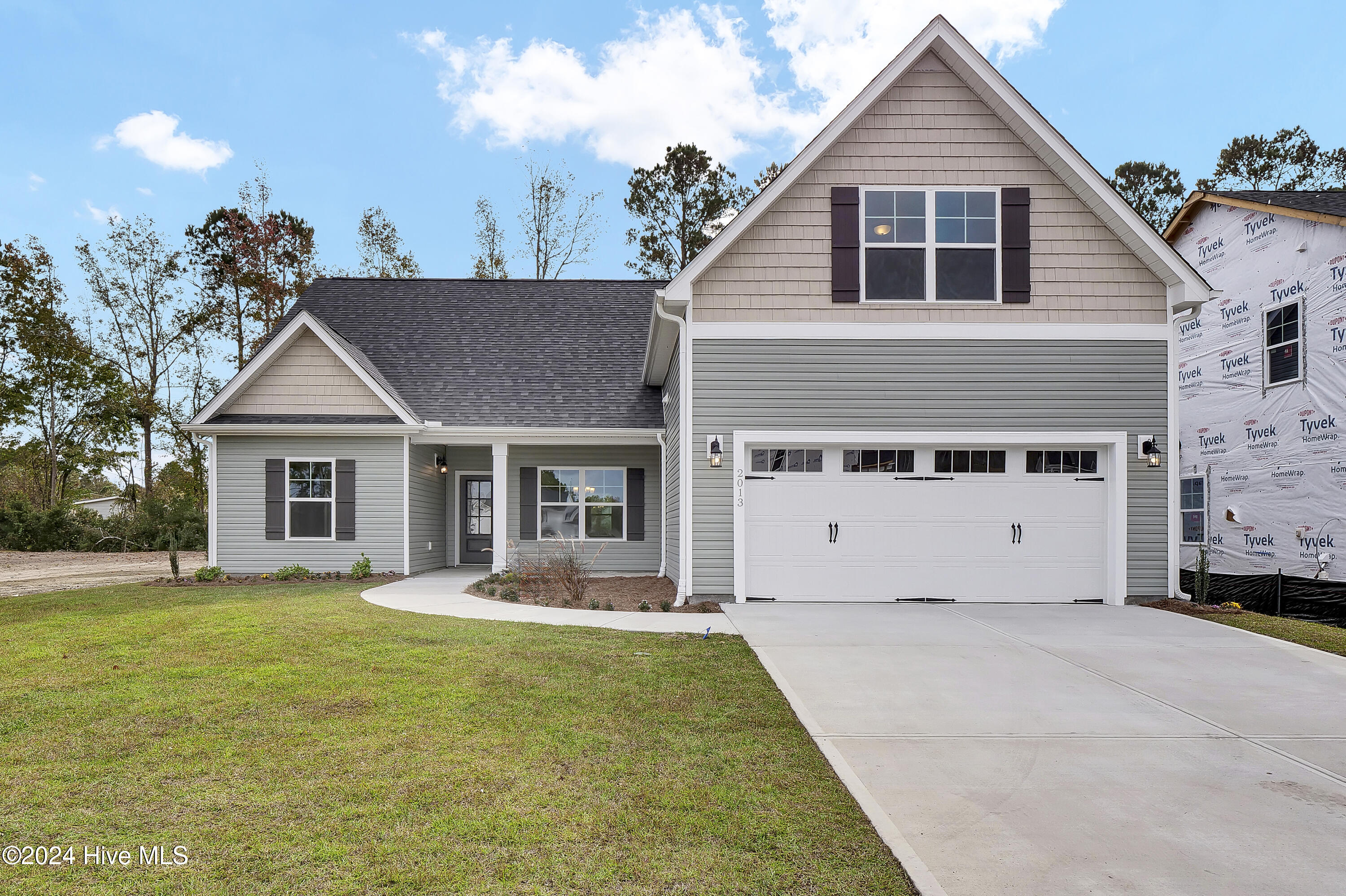 2013 Twilight Drive NE