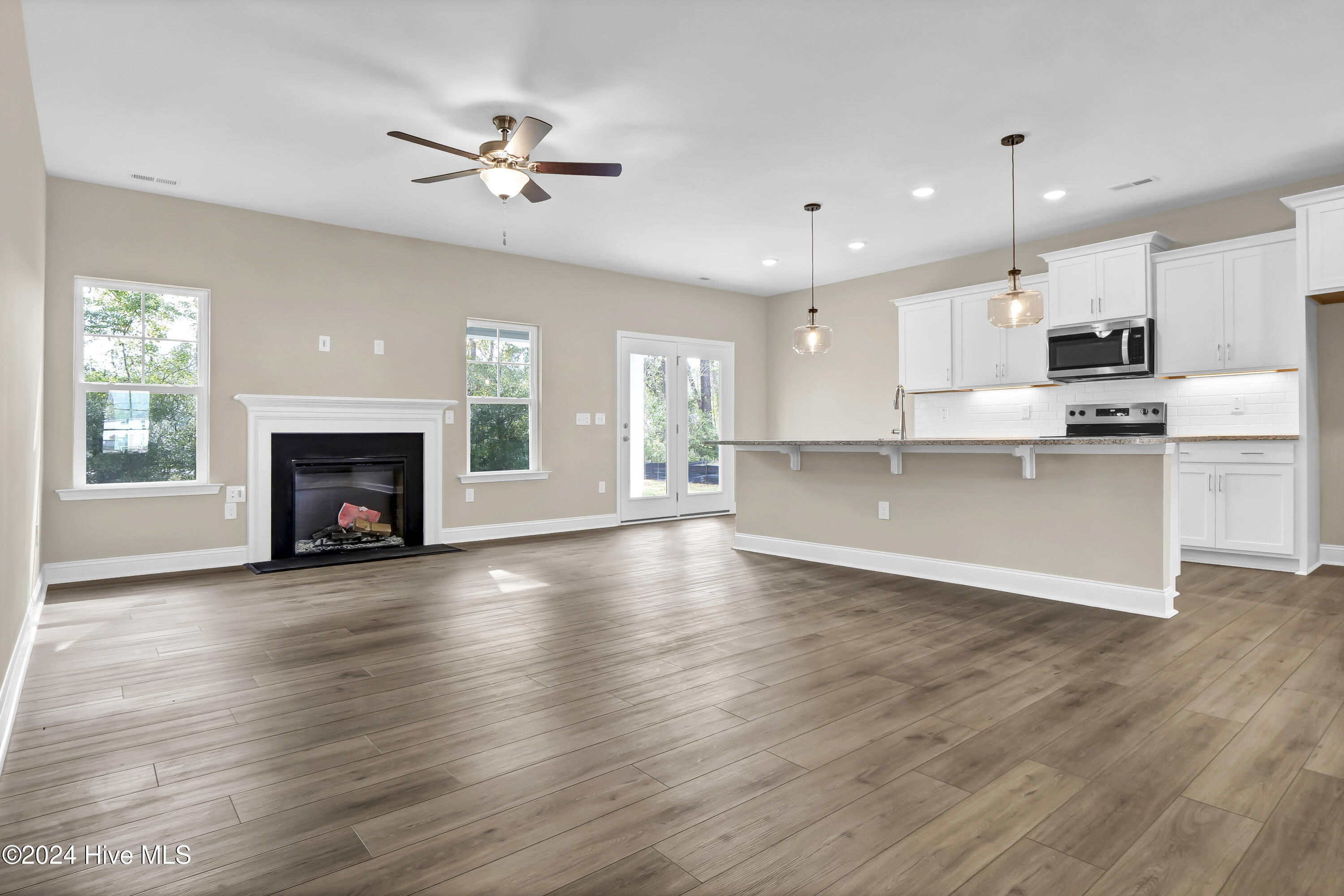 2013 Twilight Drive NE