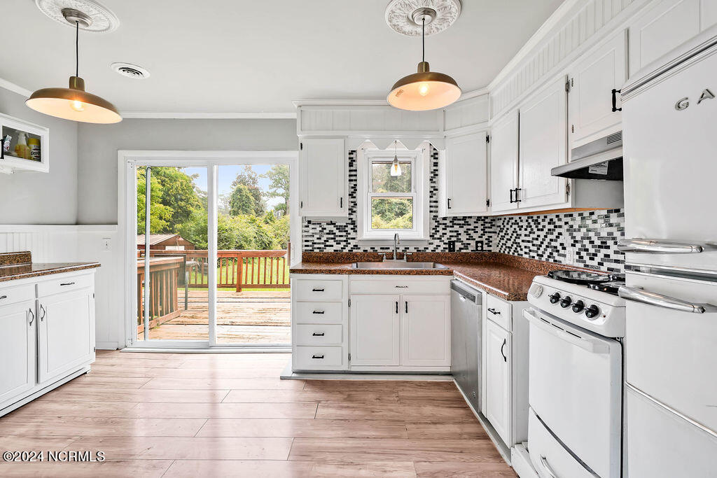5013 Ilex Drive