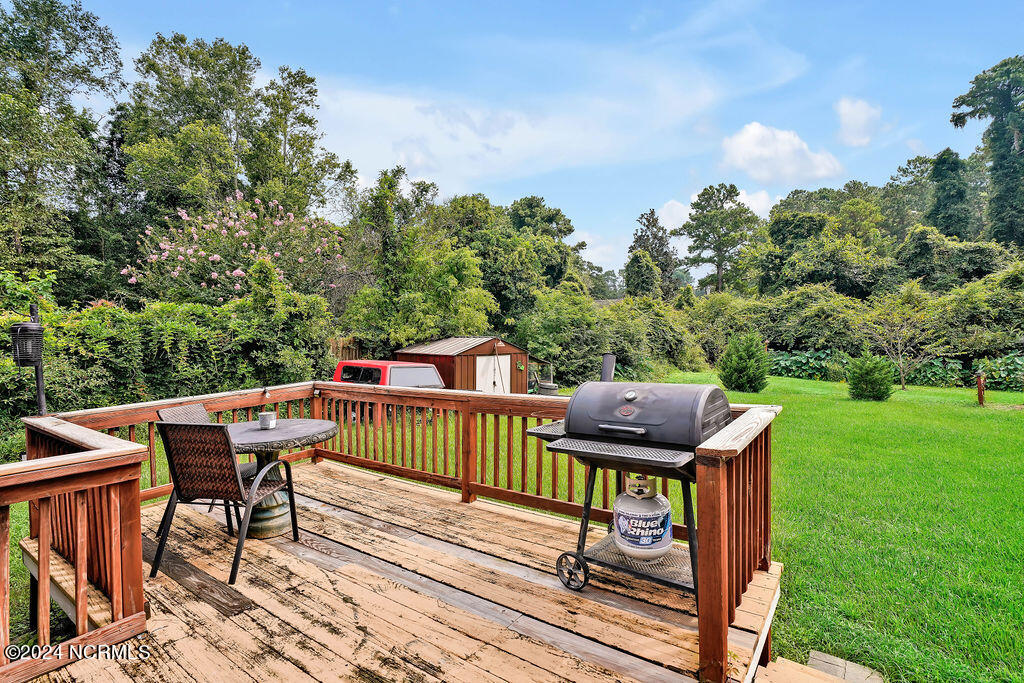 5013 Ilex Drive