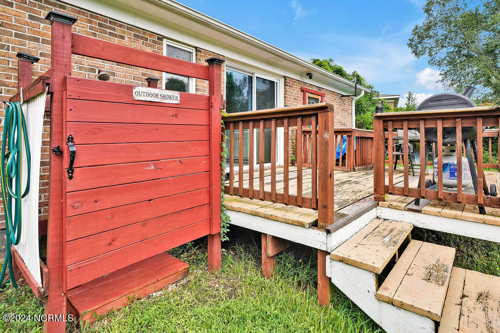 5013 Ilex Drive