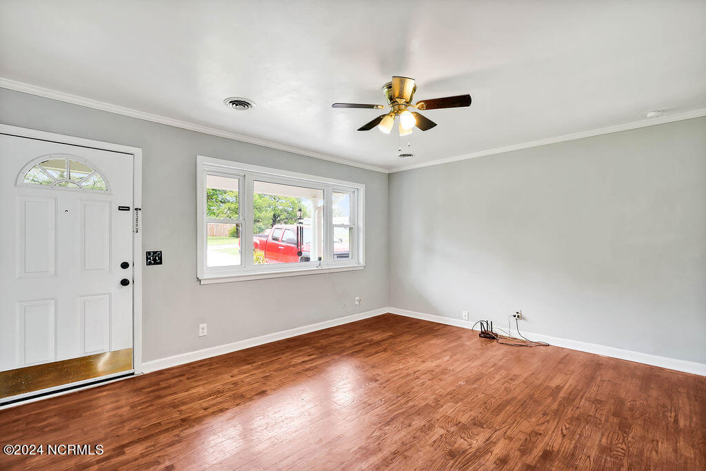 5013 Ilex Drive