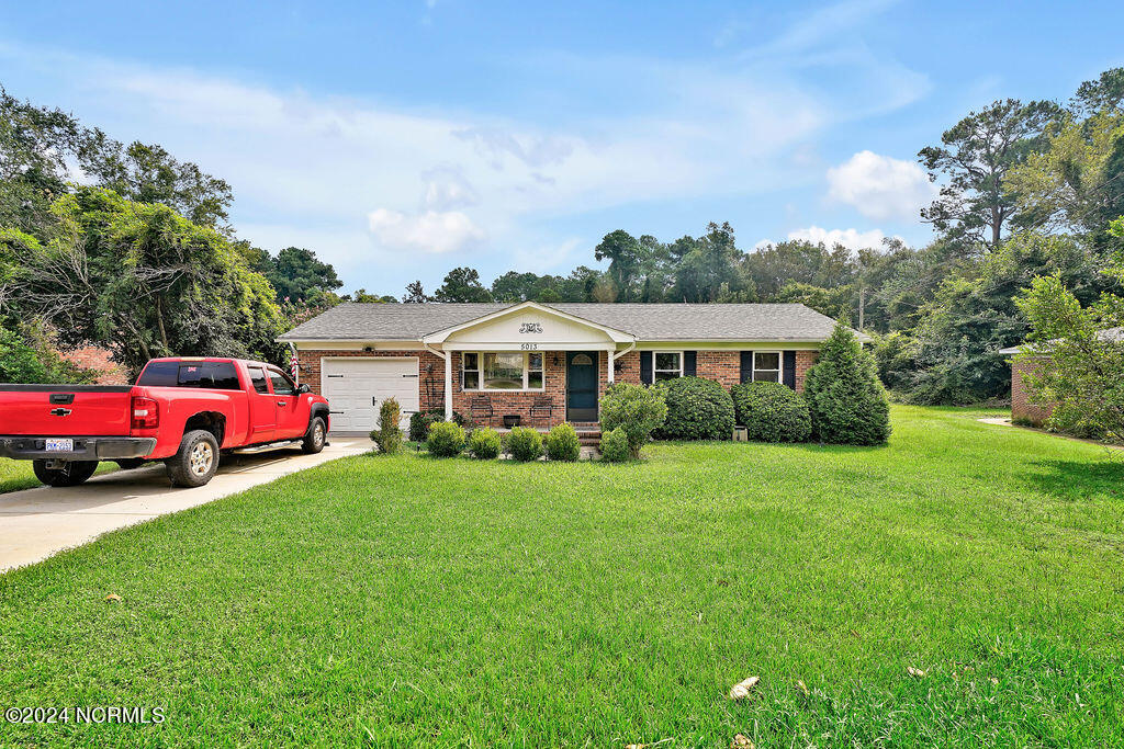 5013 Ilex Drive