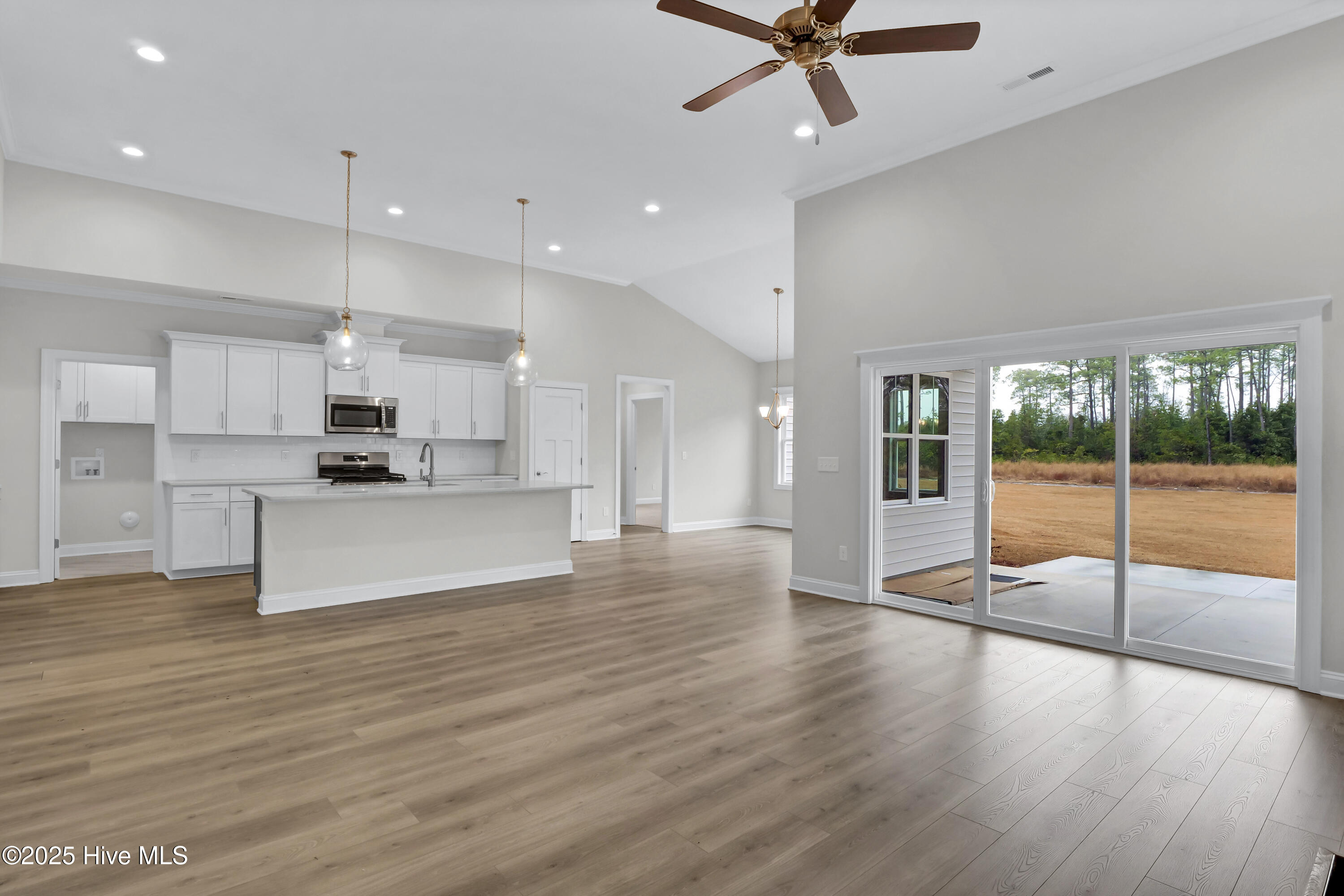 2806 Longleaf Pine Circle