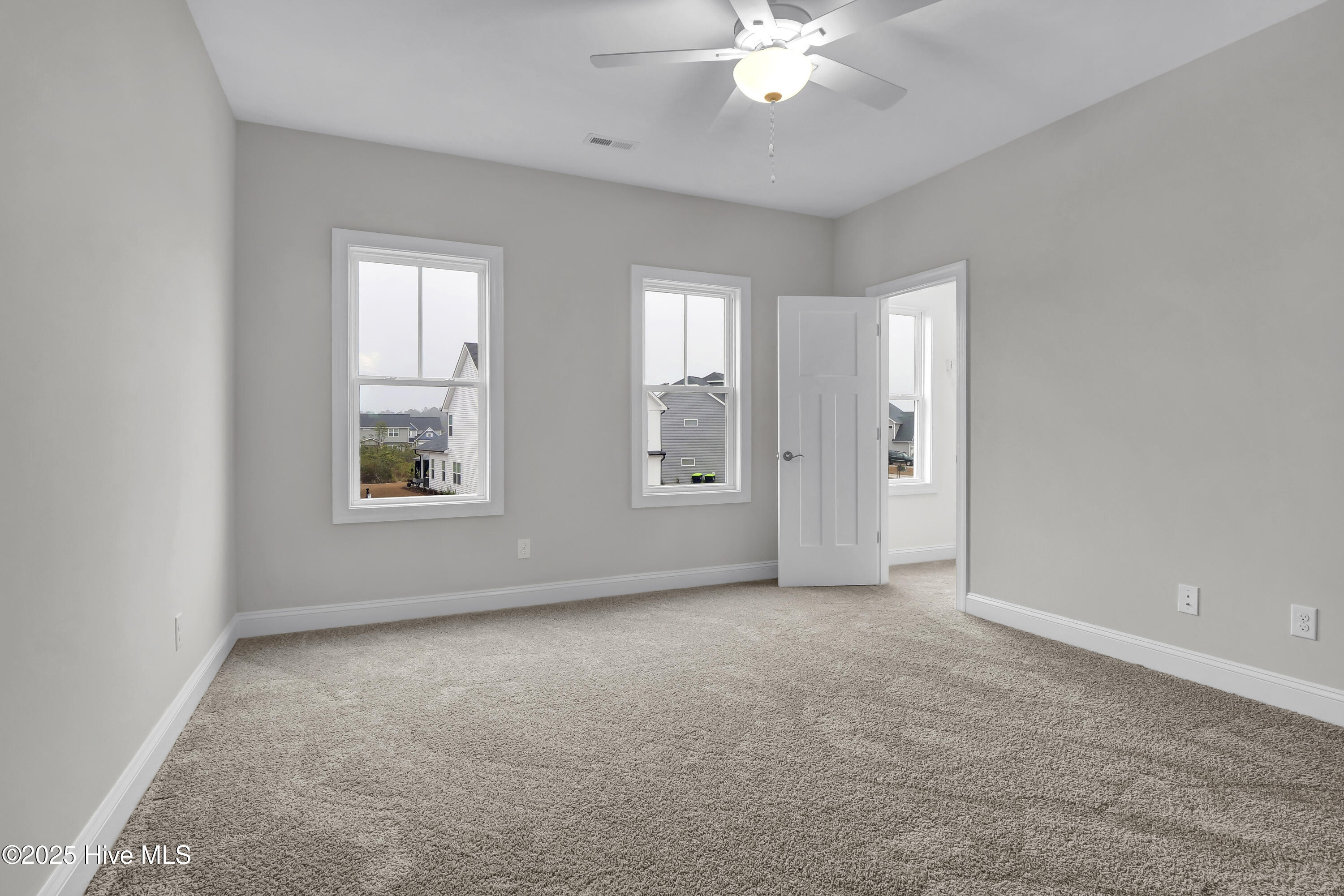 2806 Longleaf Pine Circle