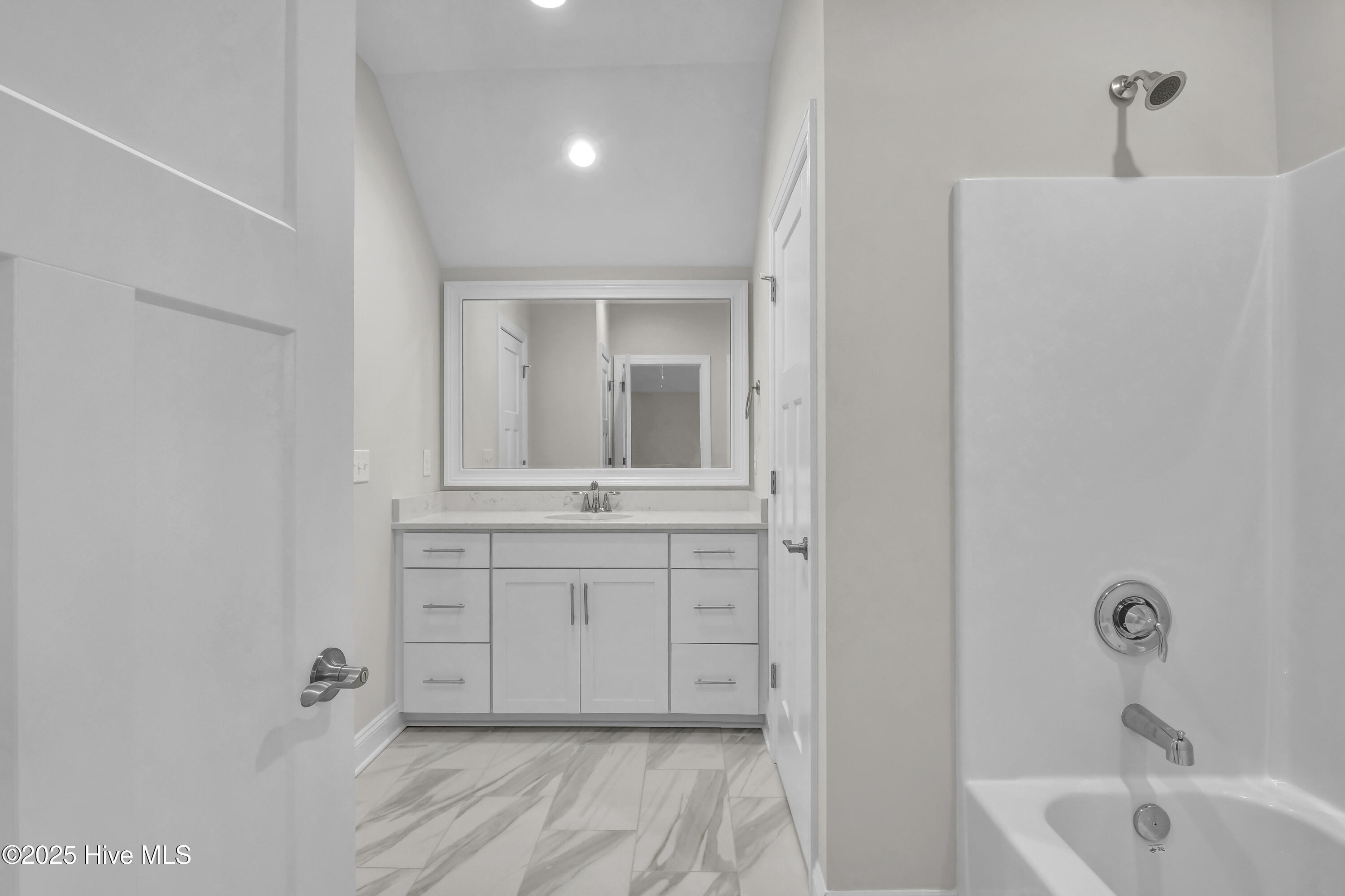 2806 Longleaf Pine Circle