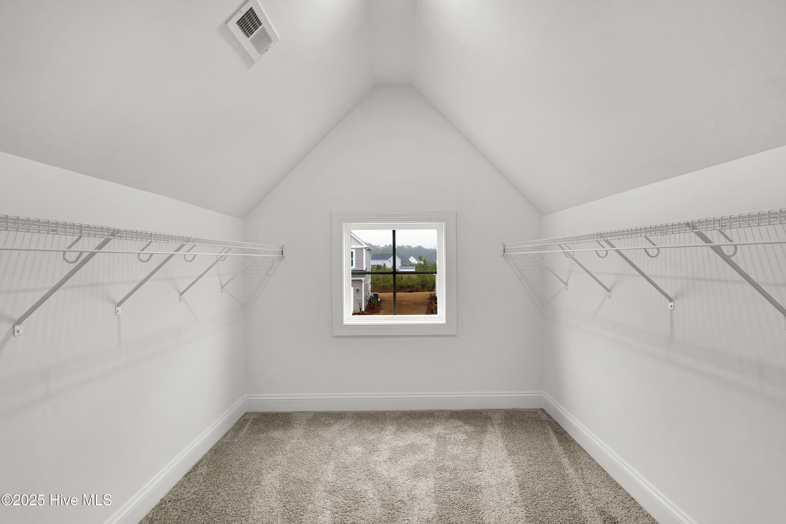 2772 Longleaf Pine Circle