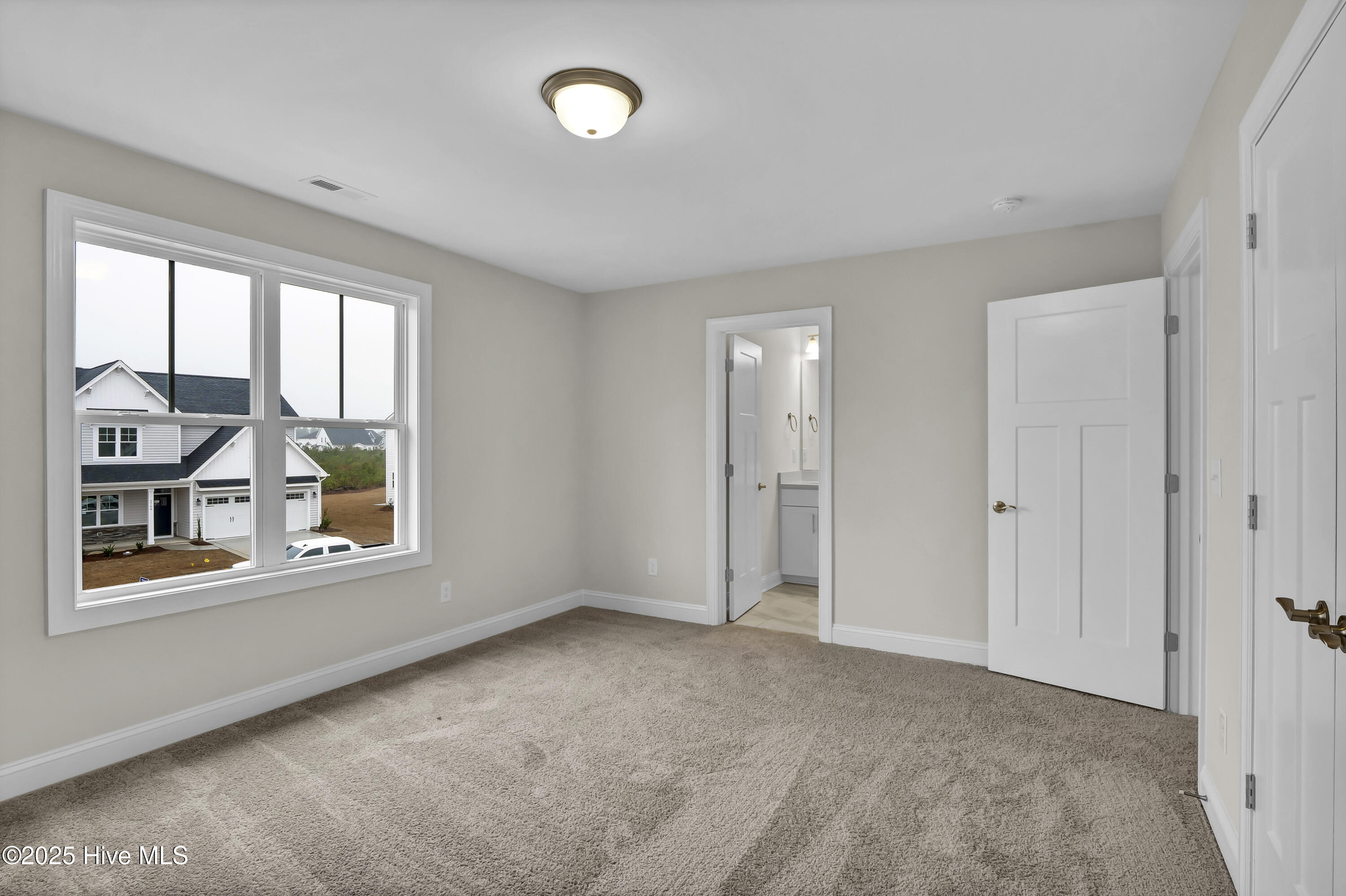 2772 Longleaf Pine Circle