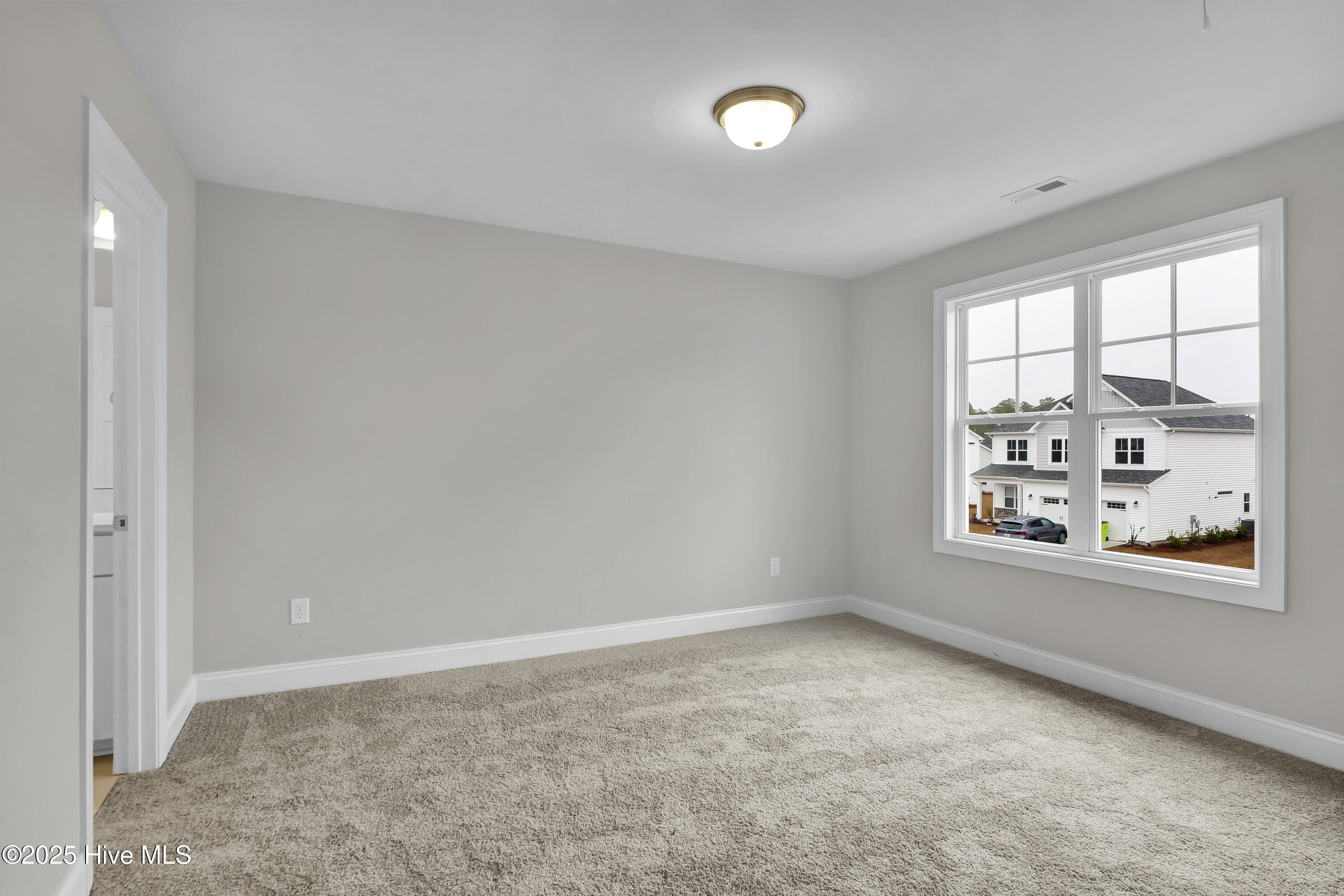 2786 Longleaf Pine Circle