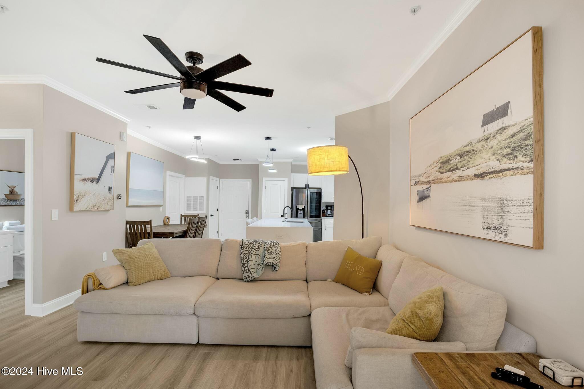 100 Gateway Condos Drive, 110