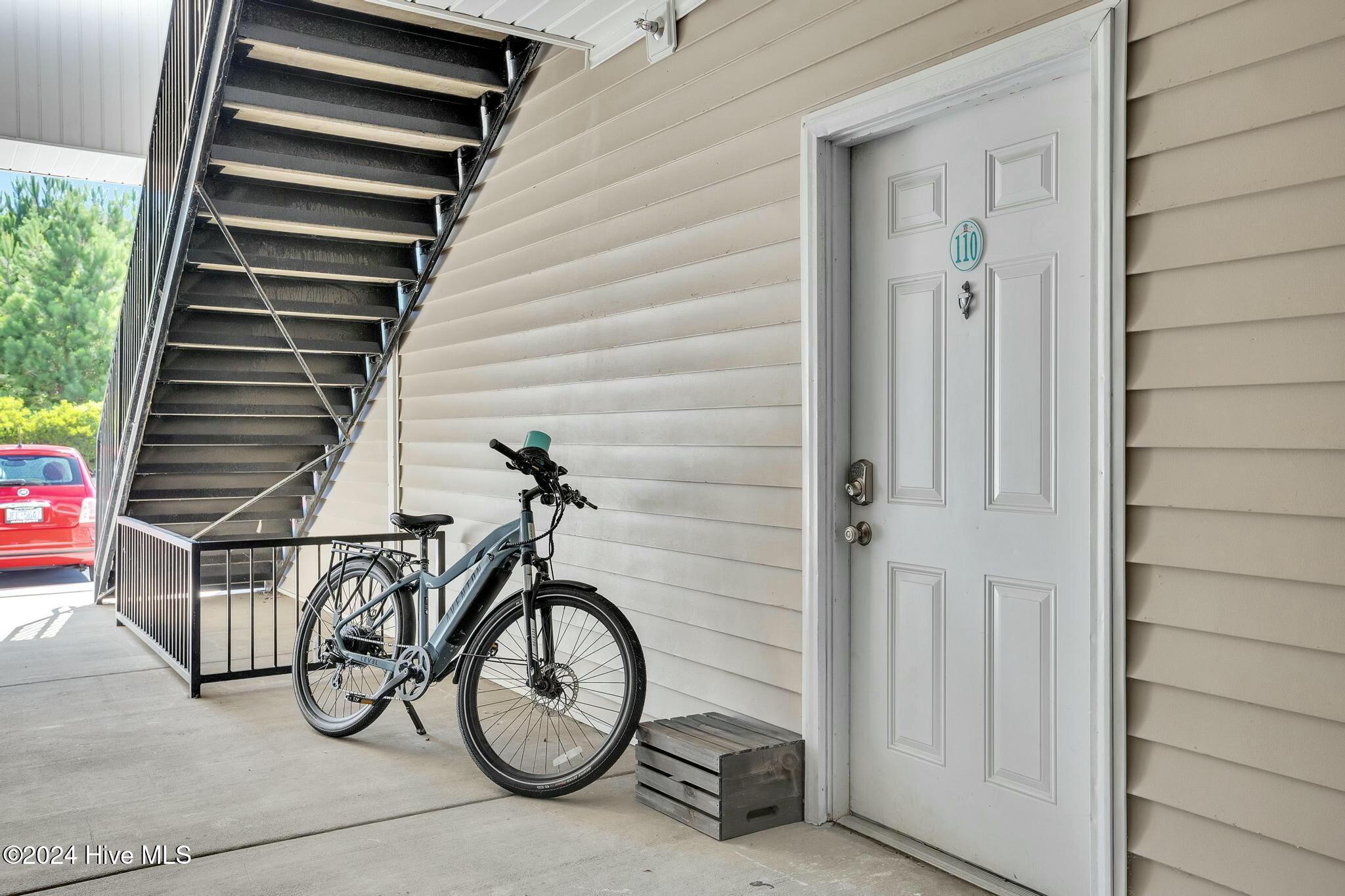 100 Gateway Condos Drive, 110