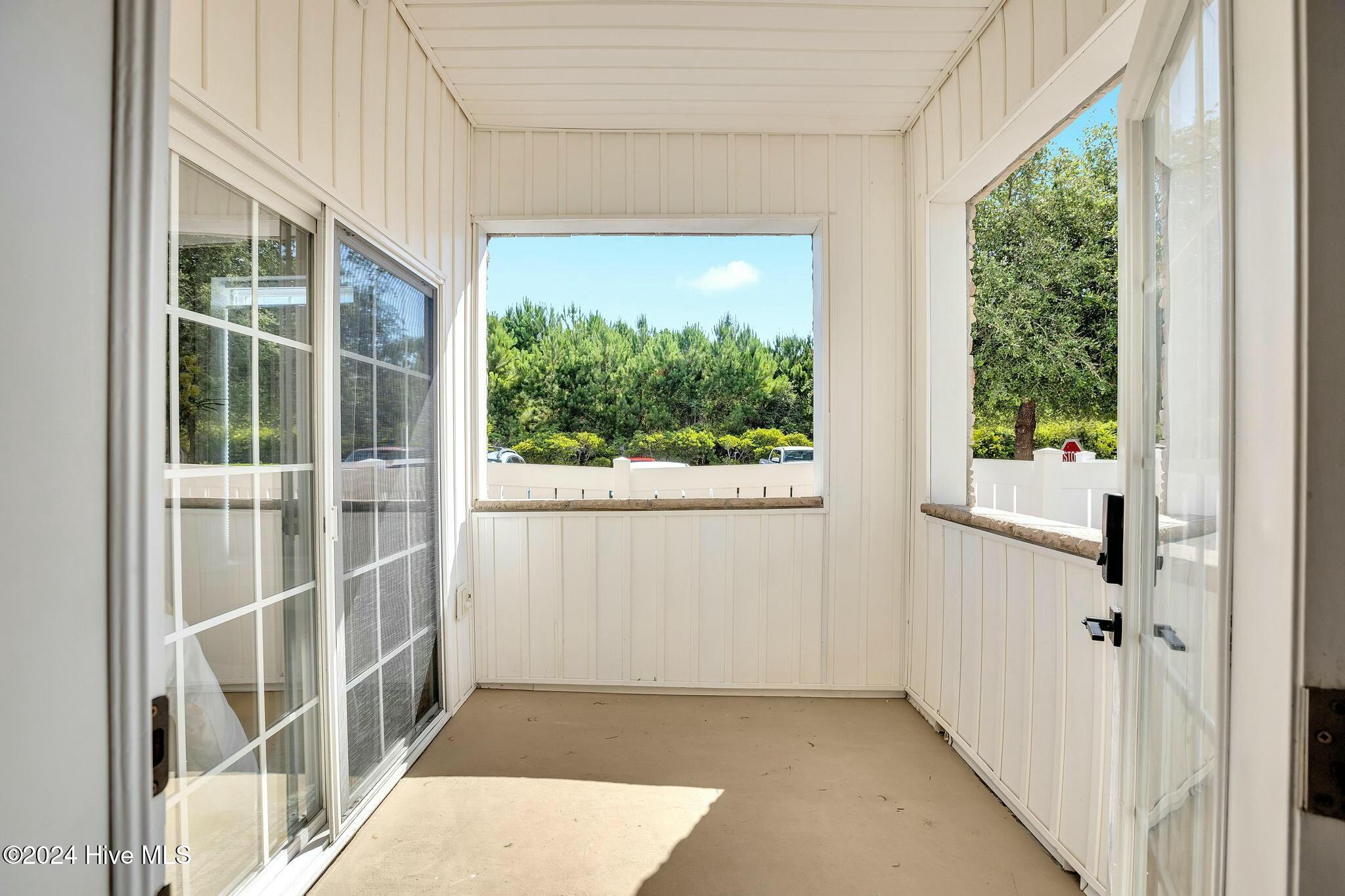 100 Gateway Condos Drive, 110