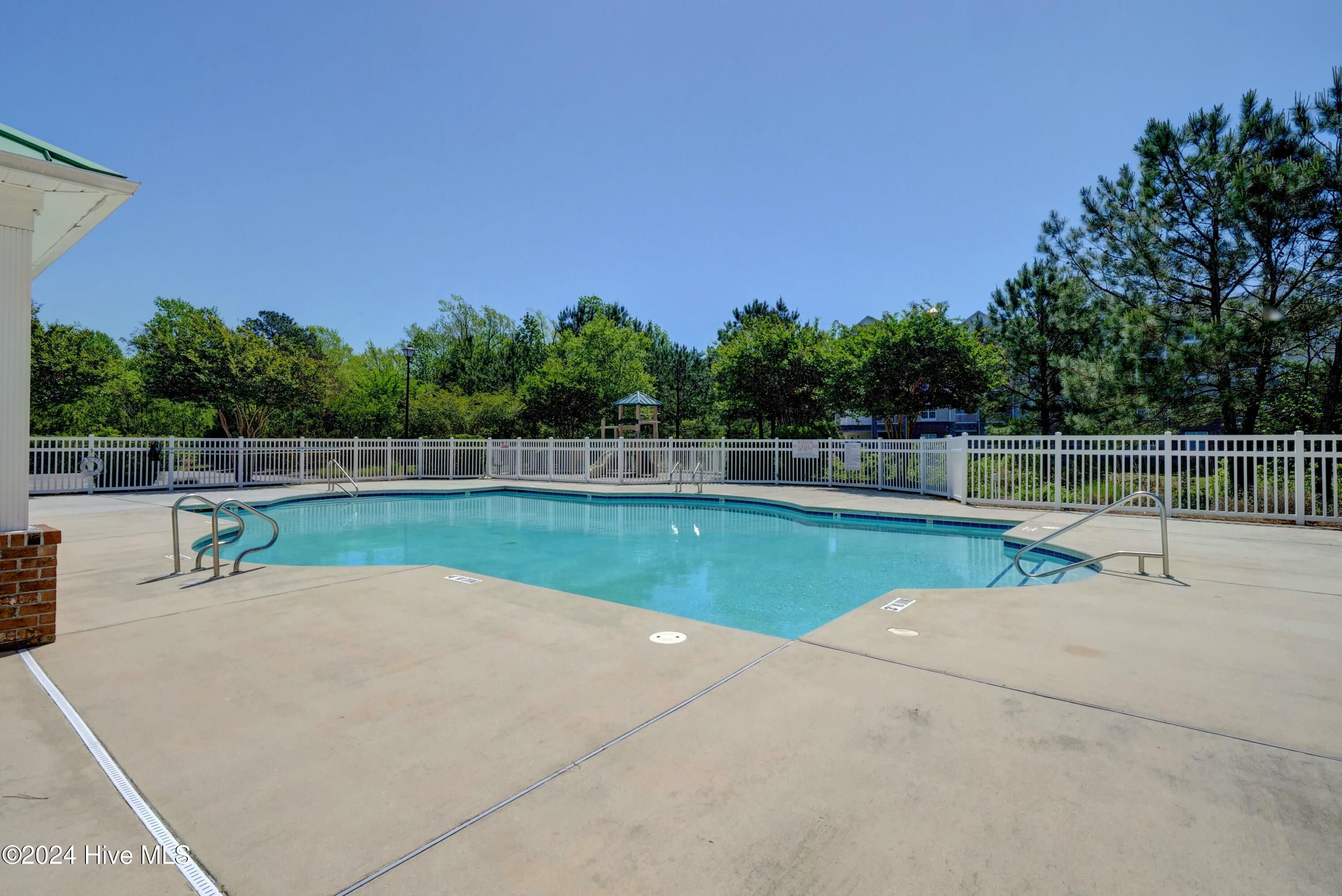 100 Gateway Condos Drive, 110