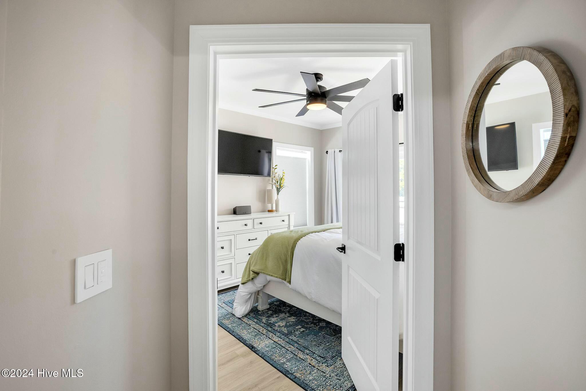 100 Gateway Condos Drive, 110