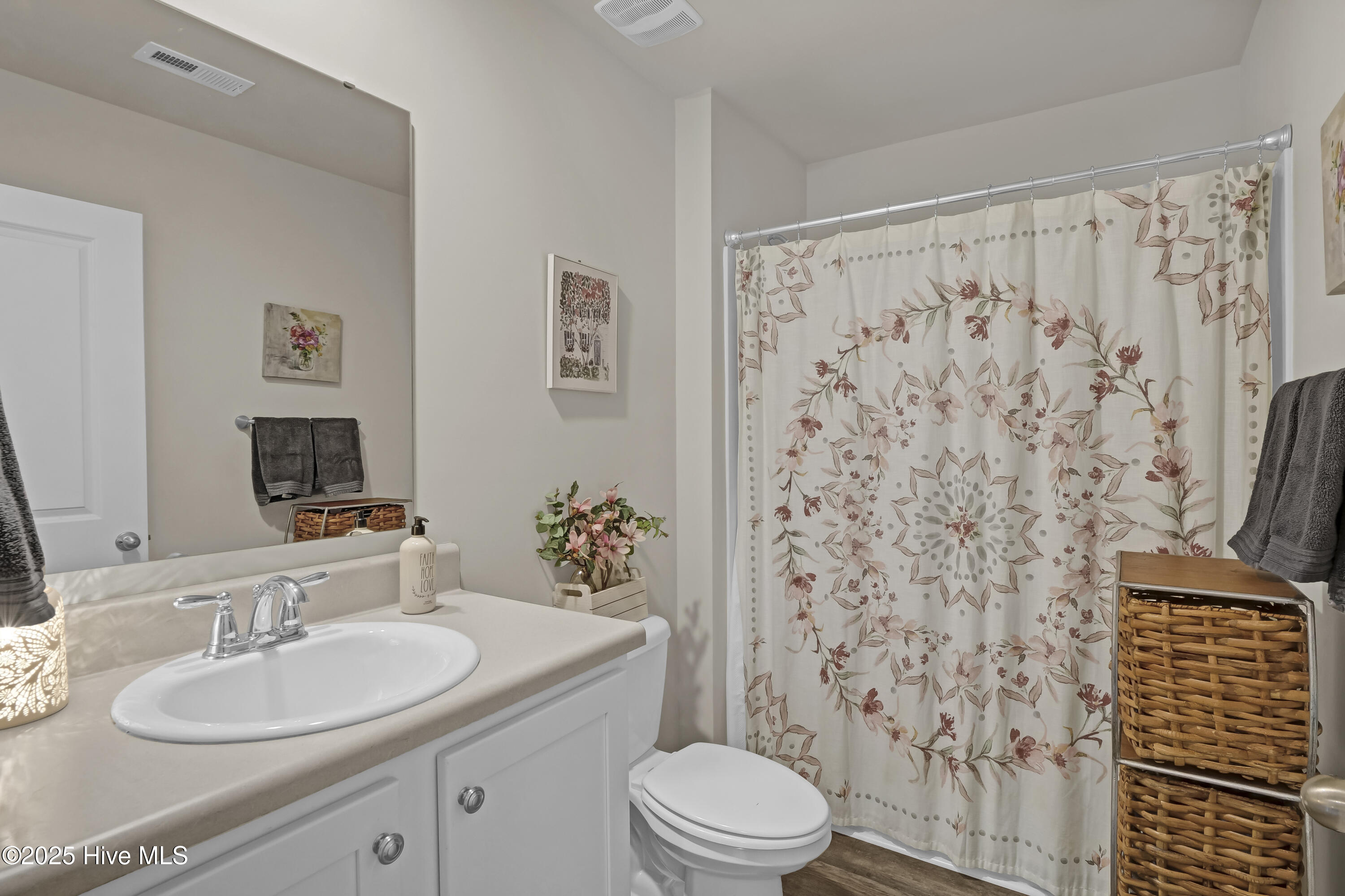 9128 Oak Grove Court NE