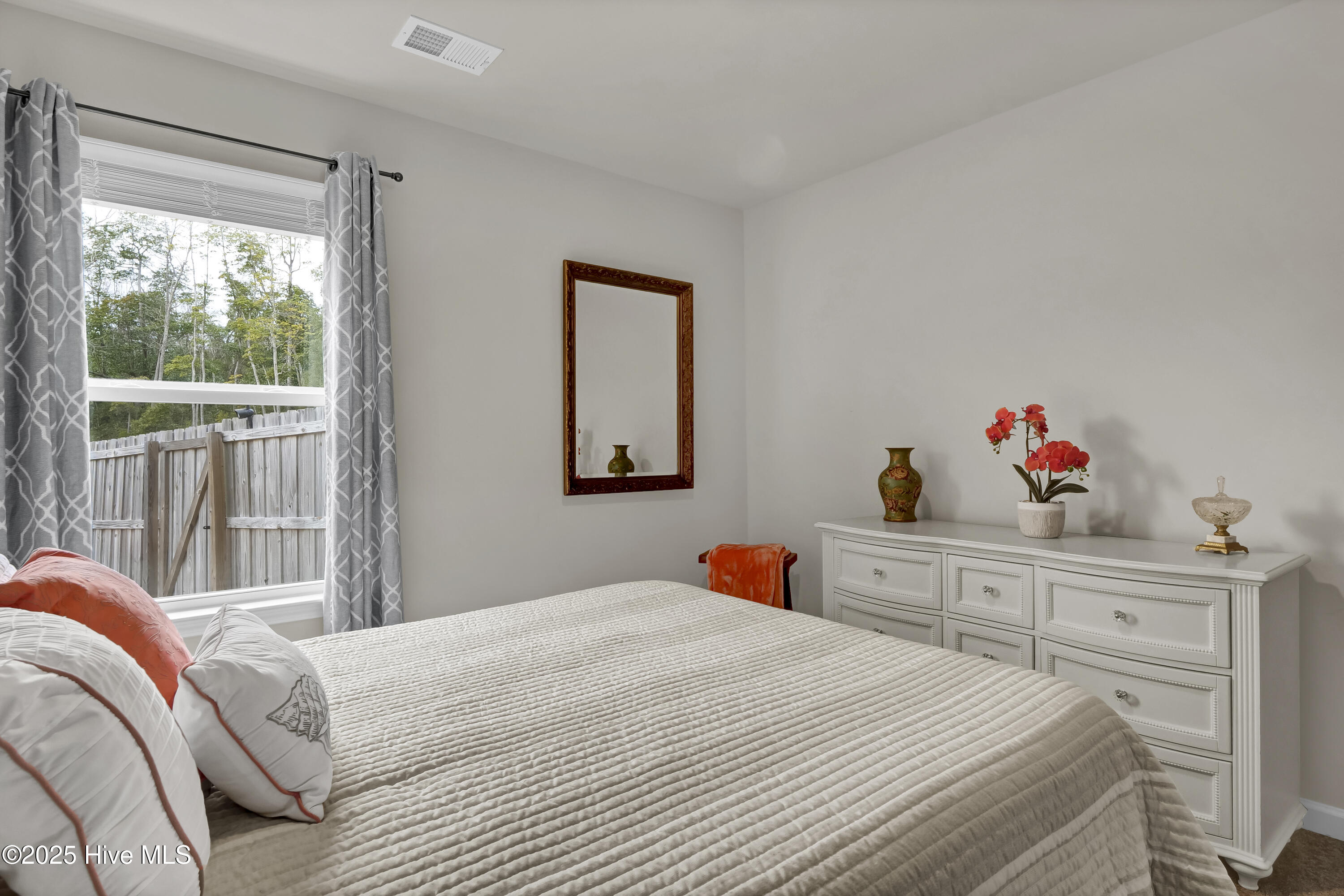 9128 Oak Grove Court NE