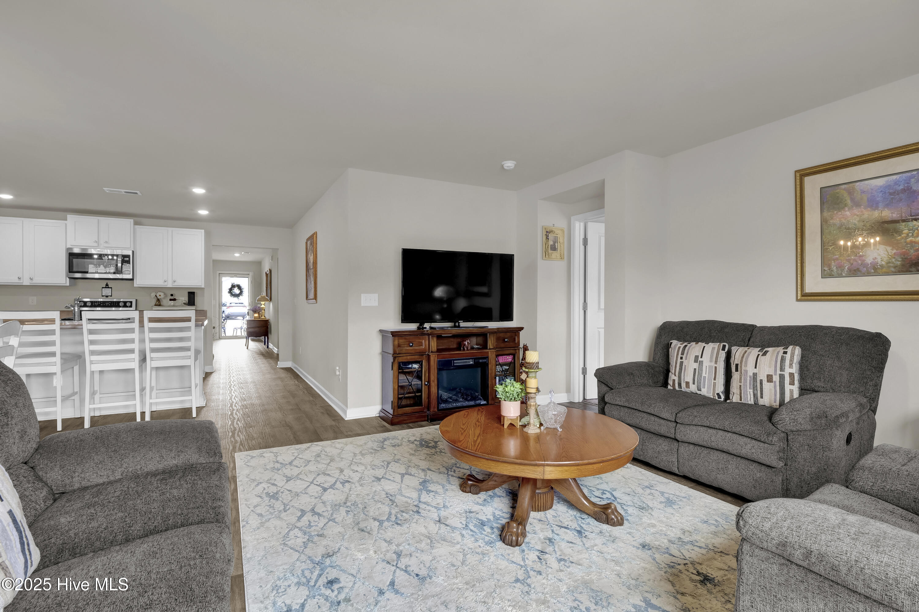 9128 Oak Grove Court NE