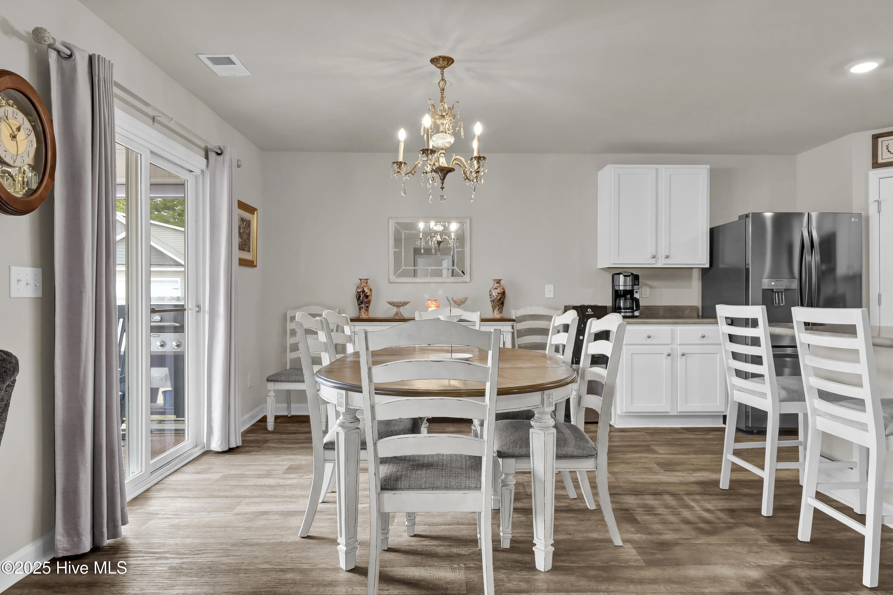 9128 Oak Grove Court NE