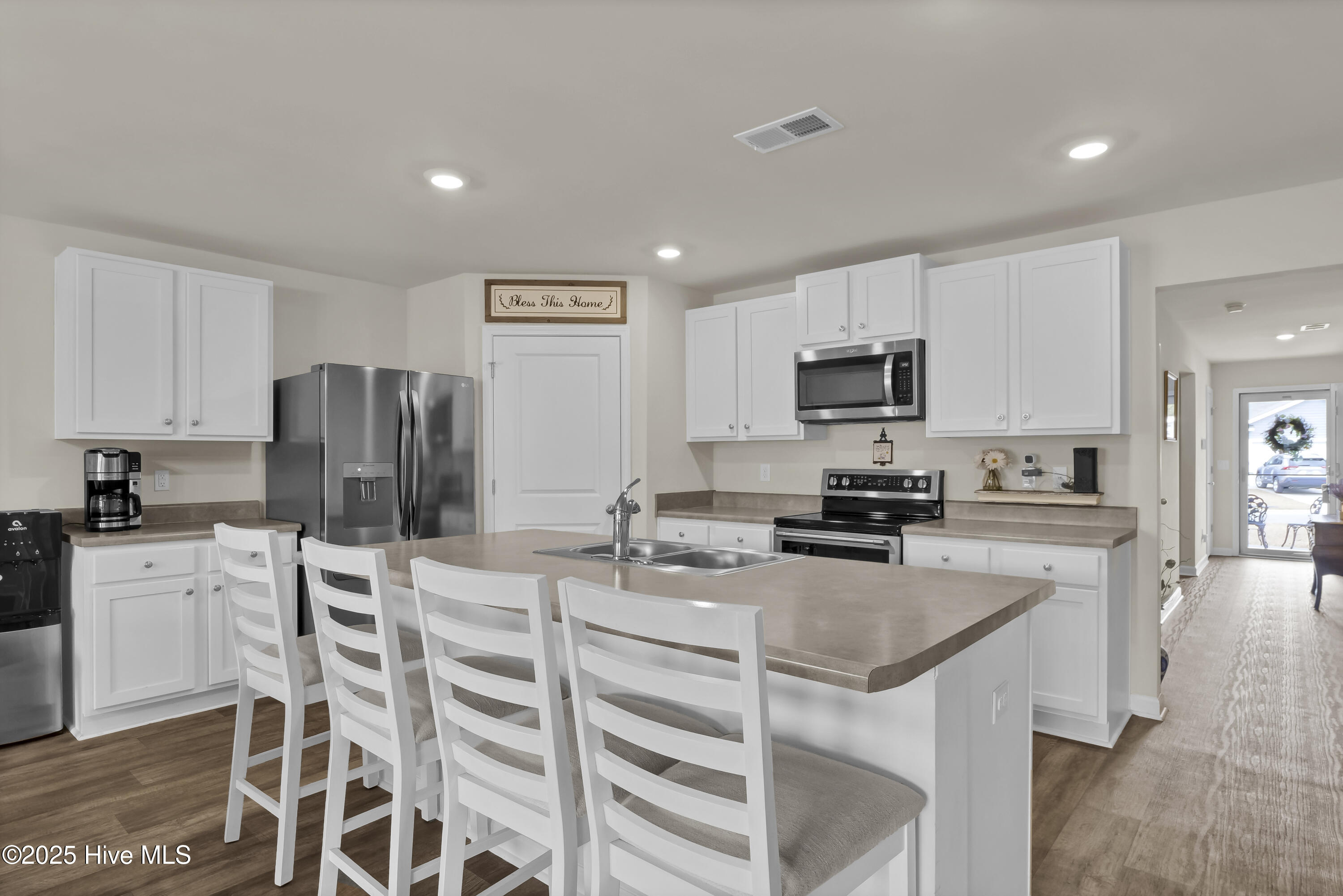 9128 Oak Grove Court NE