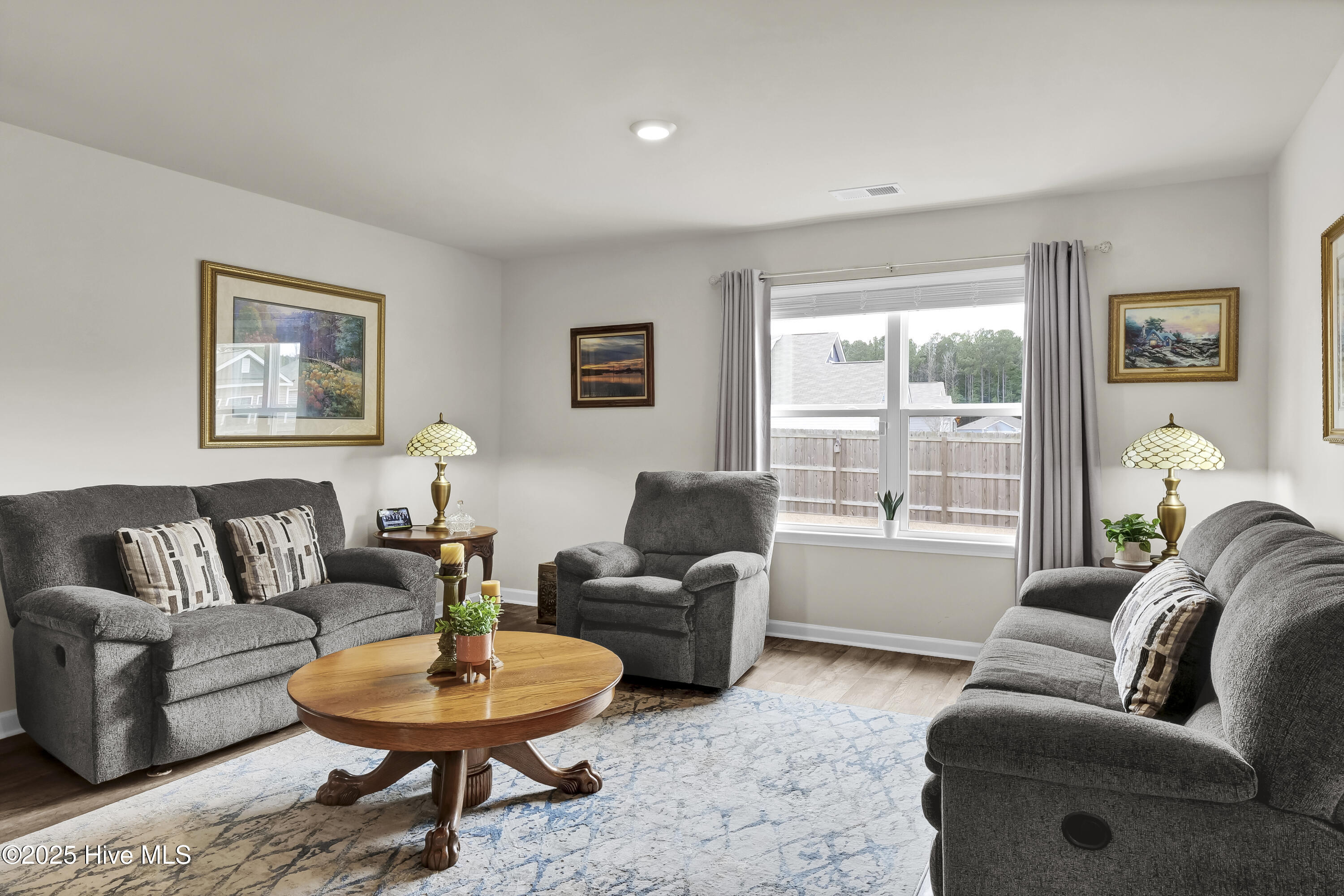 9128 Oak Grove Court NE