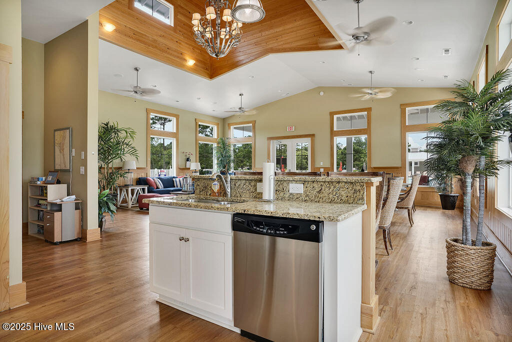 9319 250 Fallen Pear Lane NE