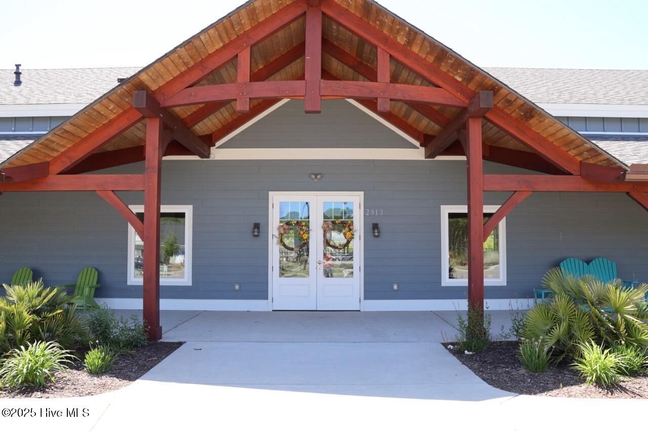 3347 Island Lakes Drive